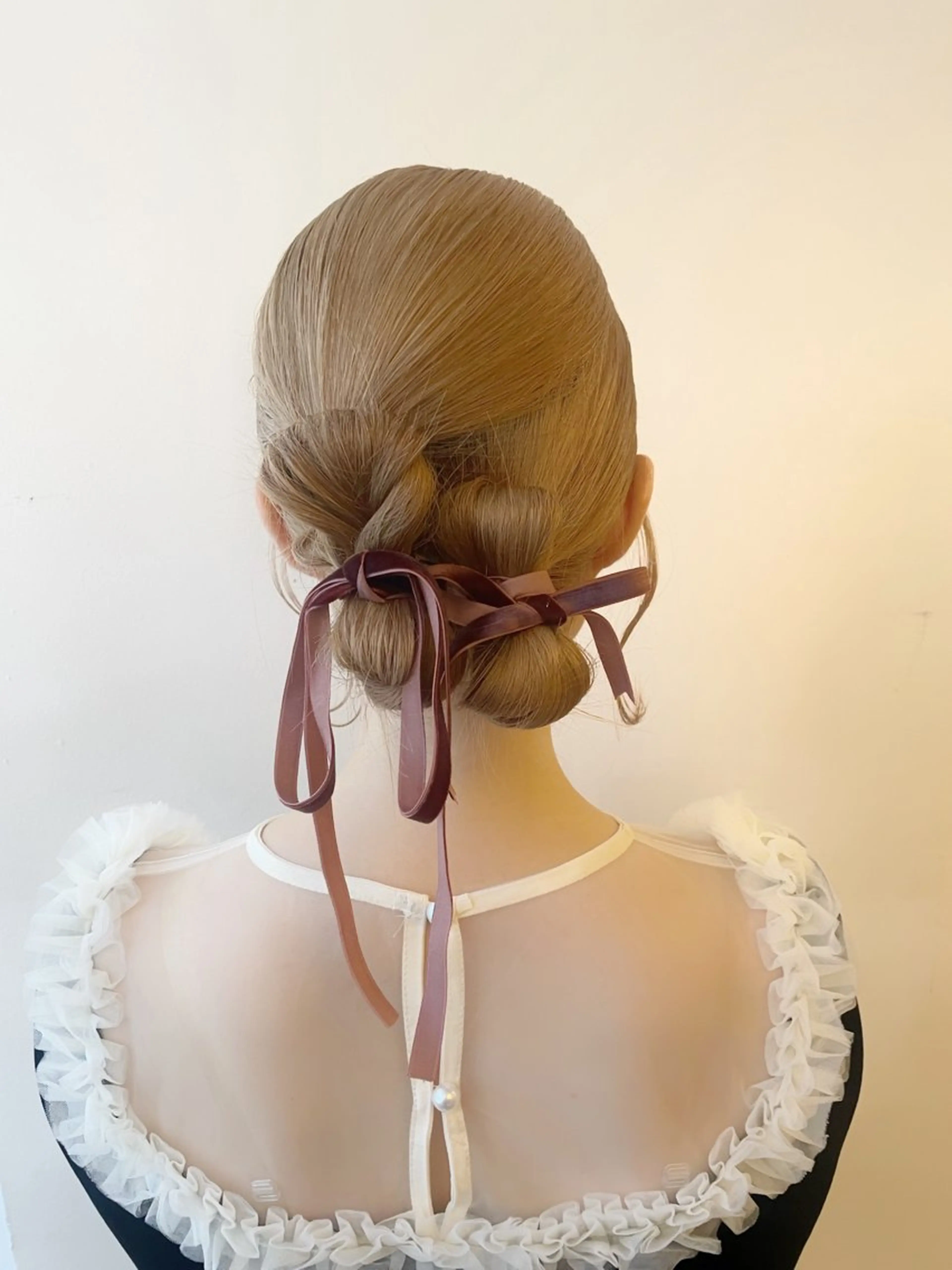 ミディアム ヘアアレンジ お団子ヘア ヘアセット Hair Salon BOTTOMS所属・✨透明感ケアカラー✨ 長野ゆきなのヘアスタイル