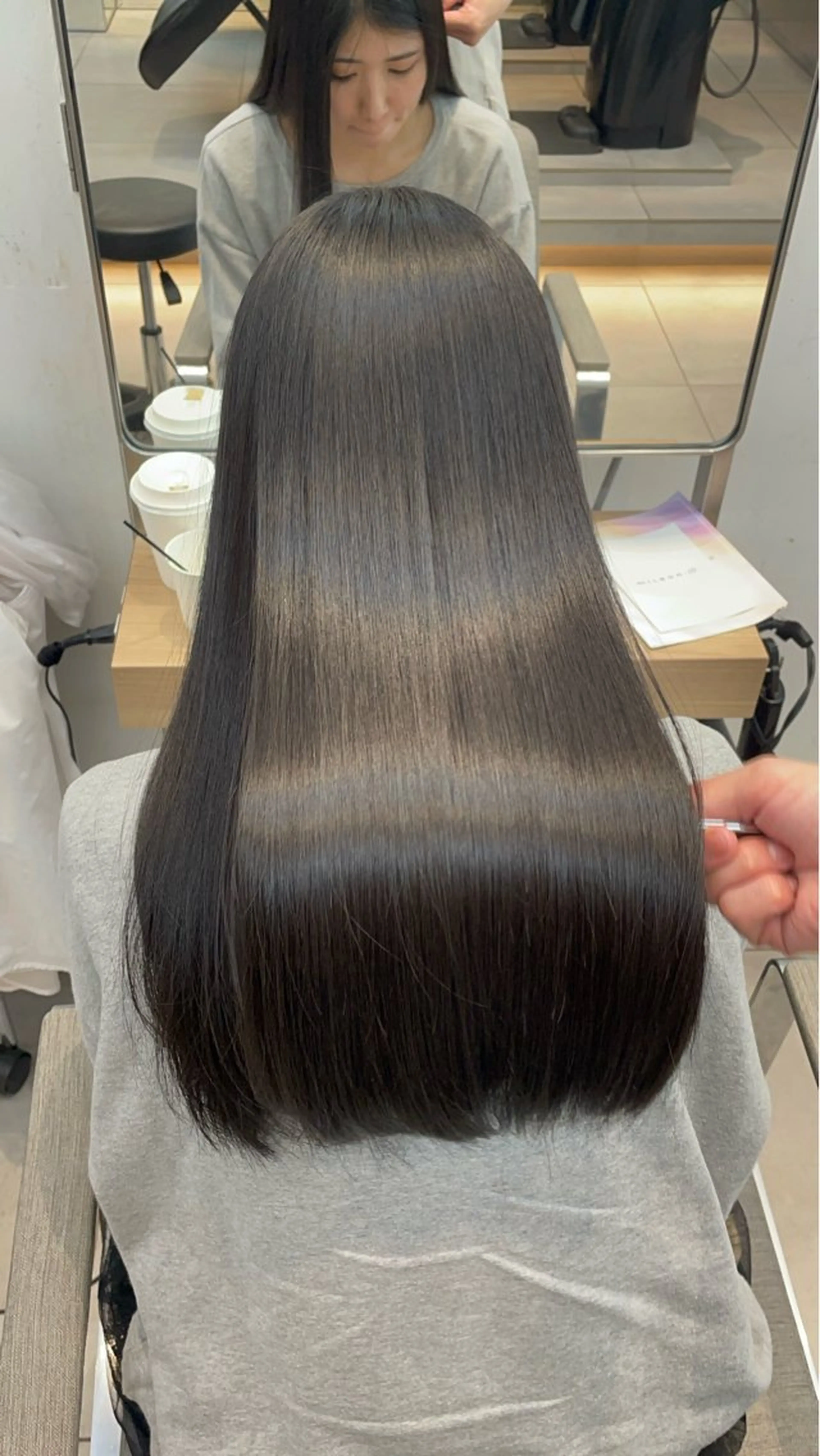 ロング カット 縮毛矯正 トリートメント ヘッドスパ ✨髪質改善✨美髪 矯正🫧小泉のヘアスタイル