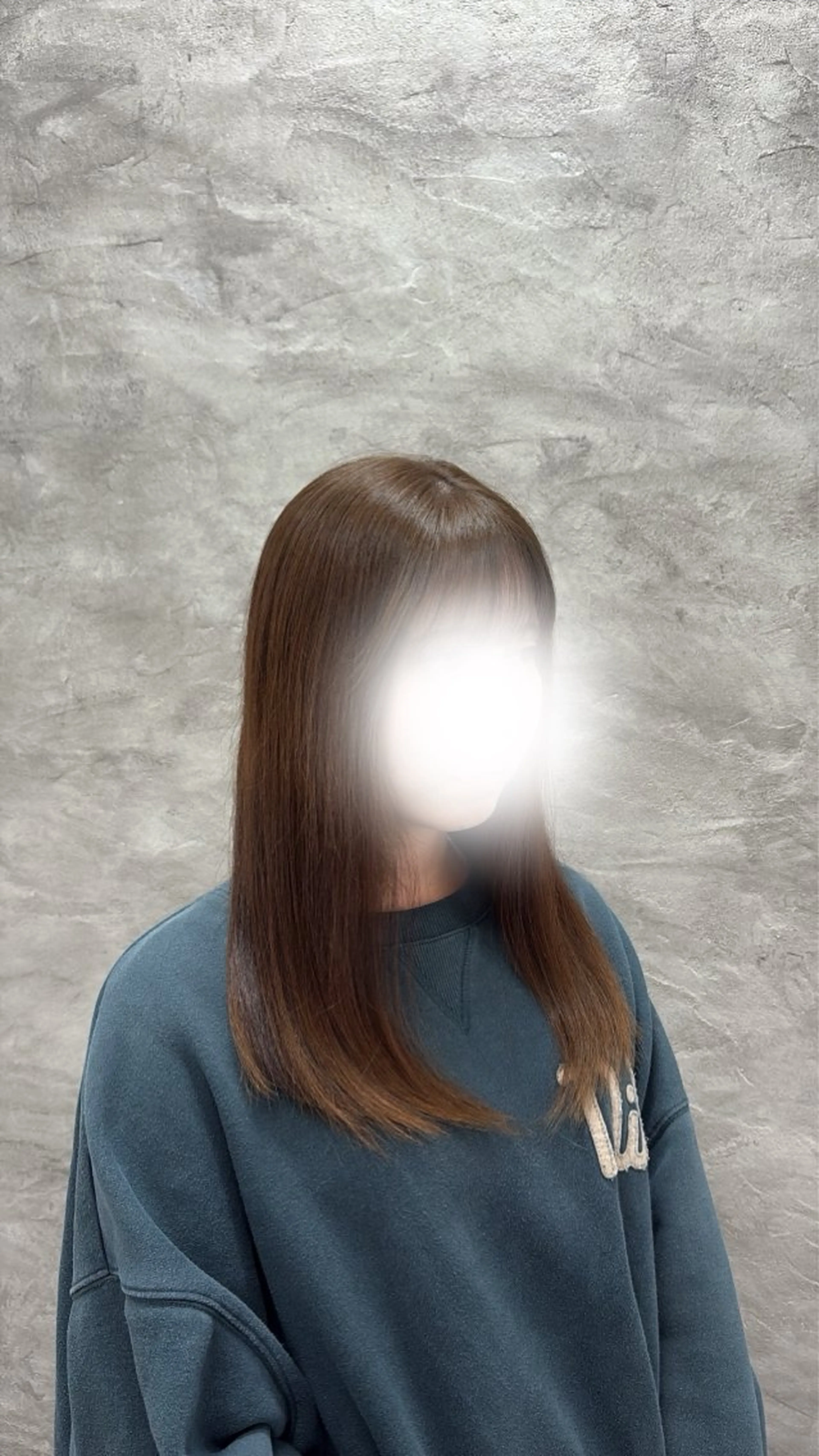 ミディアム カット ルプラボウ/ 内藤ほのか/艶カラーのヘアスタイル