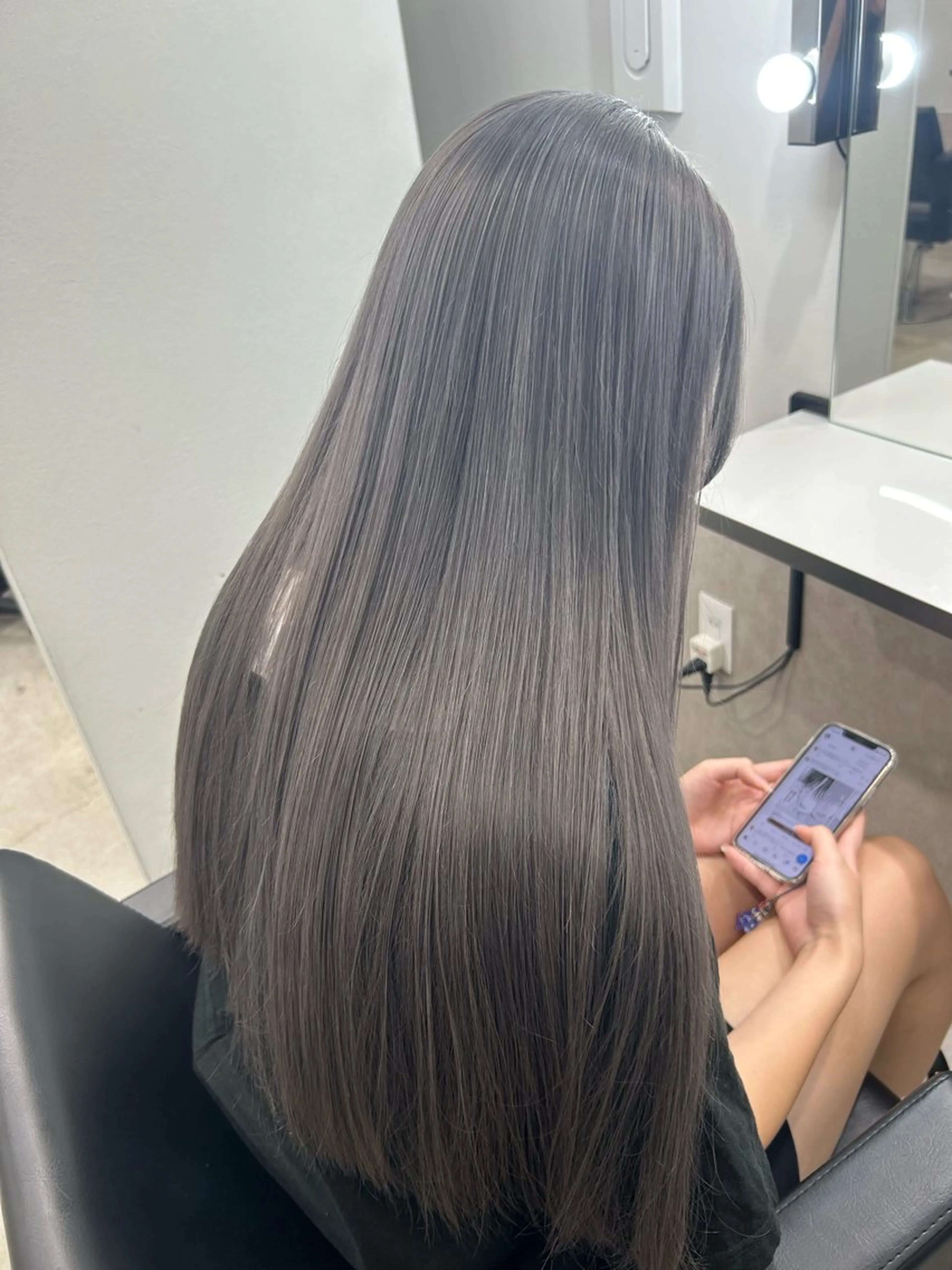 ロング カラー メンズ ヘアカラー MOE🌙 博多ハイトーンのヘアスタイル