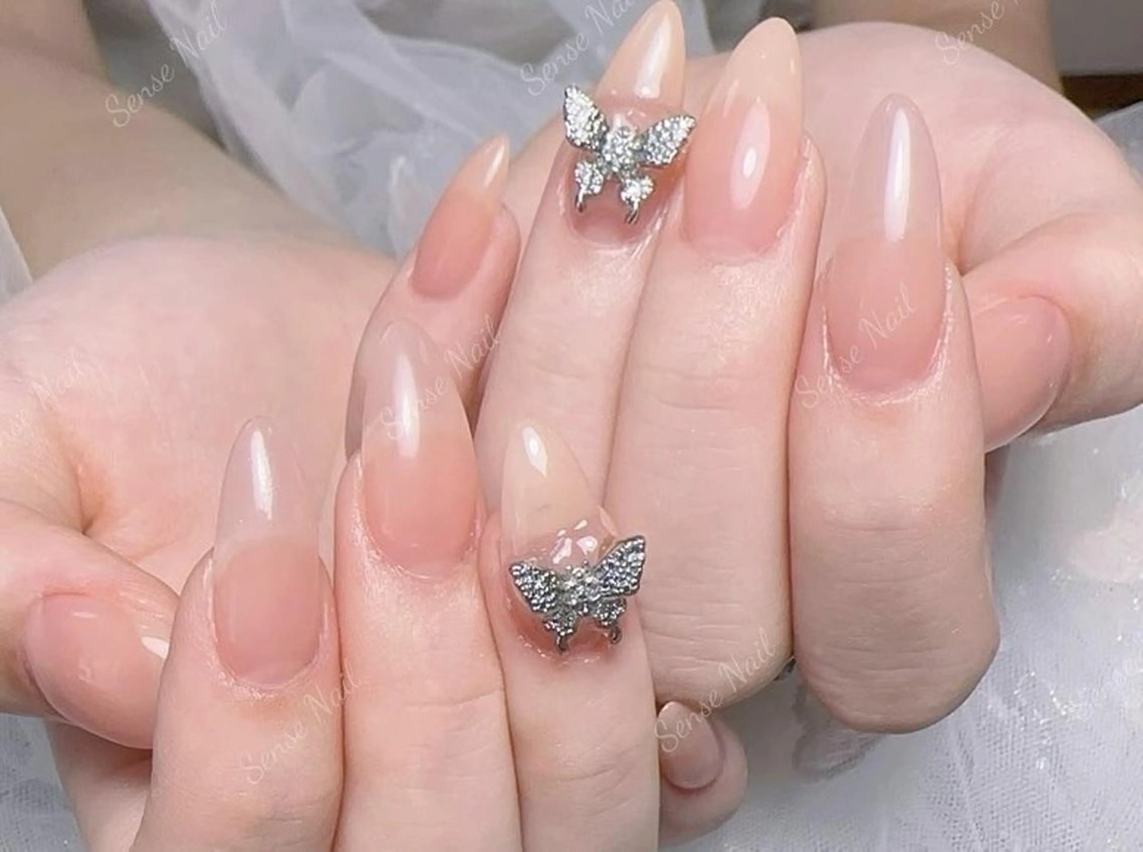 ネイル ハンドネイル ハンドケア ナユキNA.YUKI 新宿店のネイルデザイン