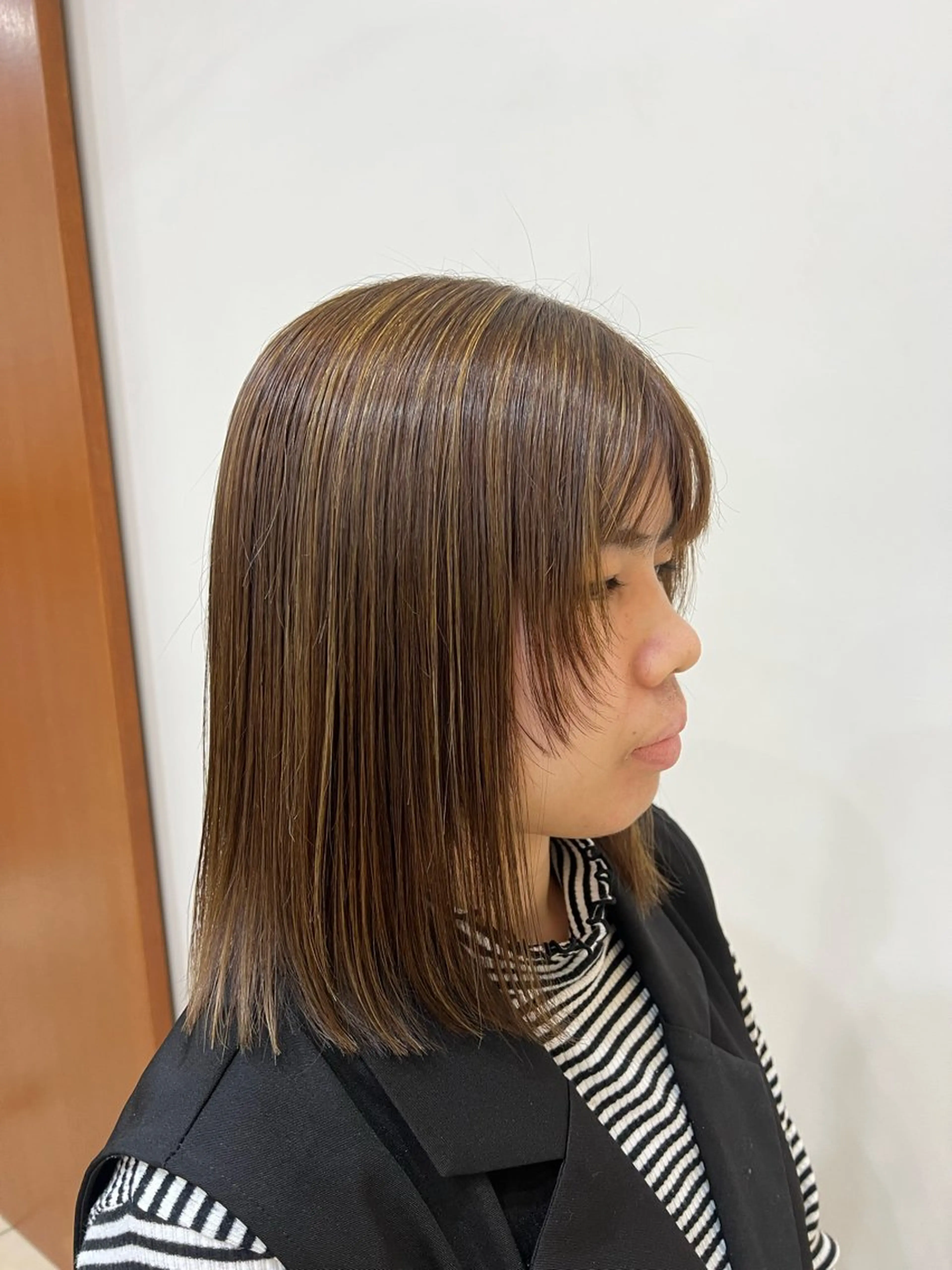 ミディアム 顔周りカット レイヤーカット bon hair  &make DEW山田店所属・いまい しずかのヘアスタイル