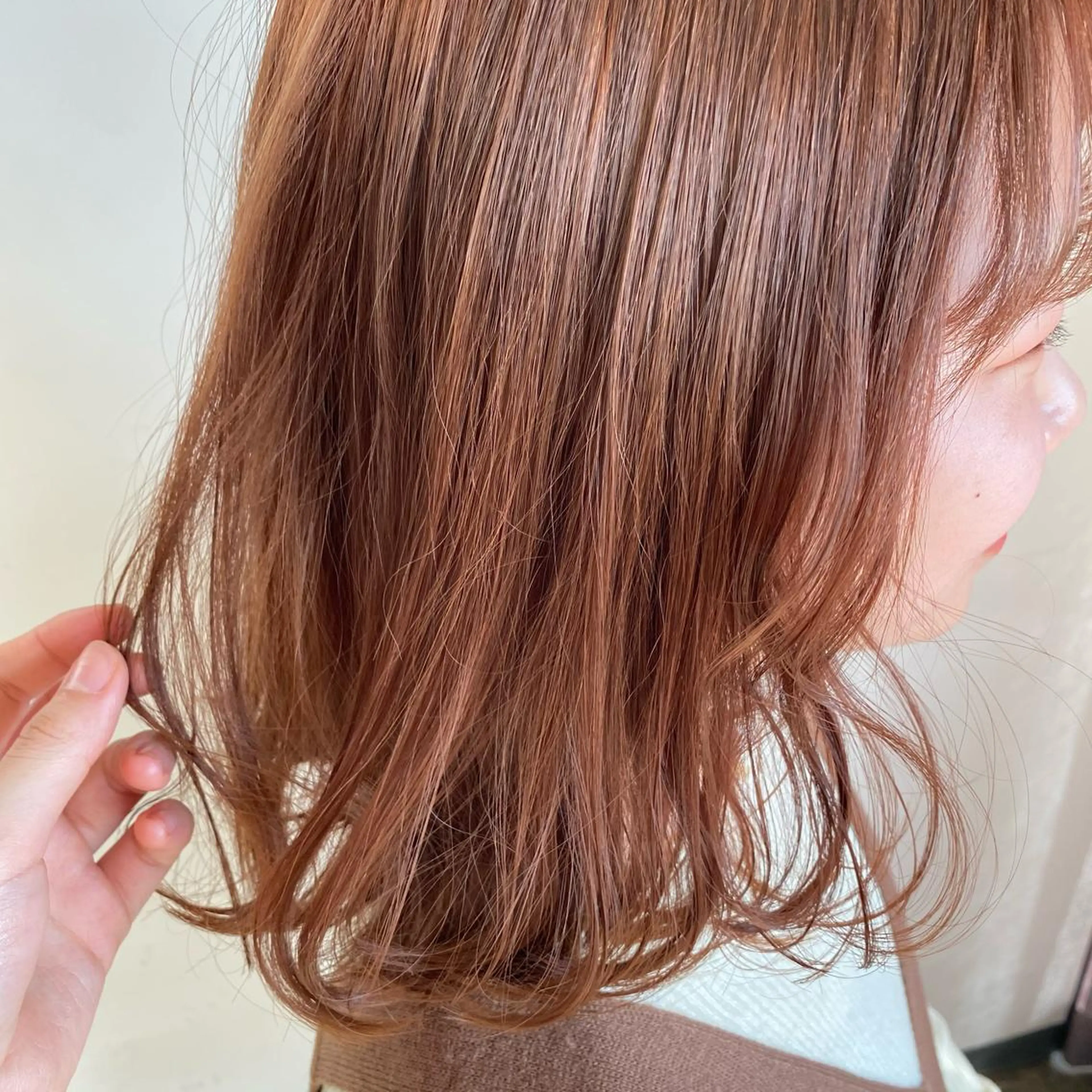 ミディアム カラー ベージュカラー オレンジ オレンジベージュ ヘアカラー トリートメント 🌼透明感艶カラー オリーブ🌼河村咲のヘアスタイル