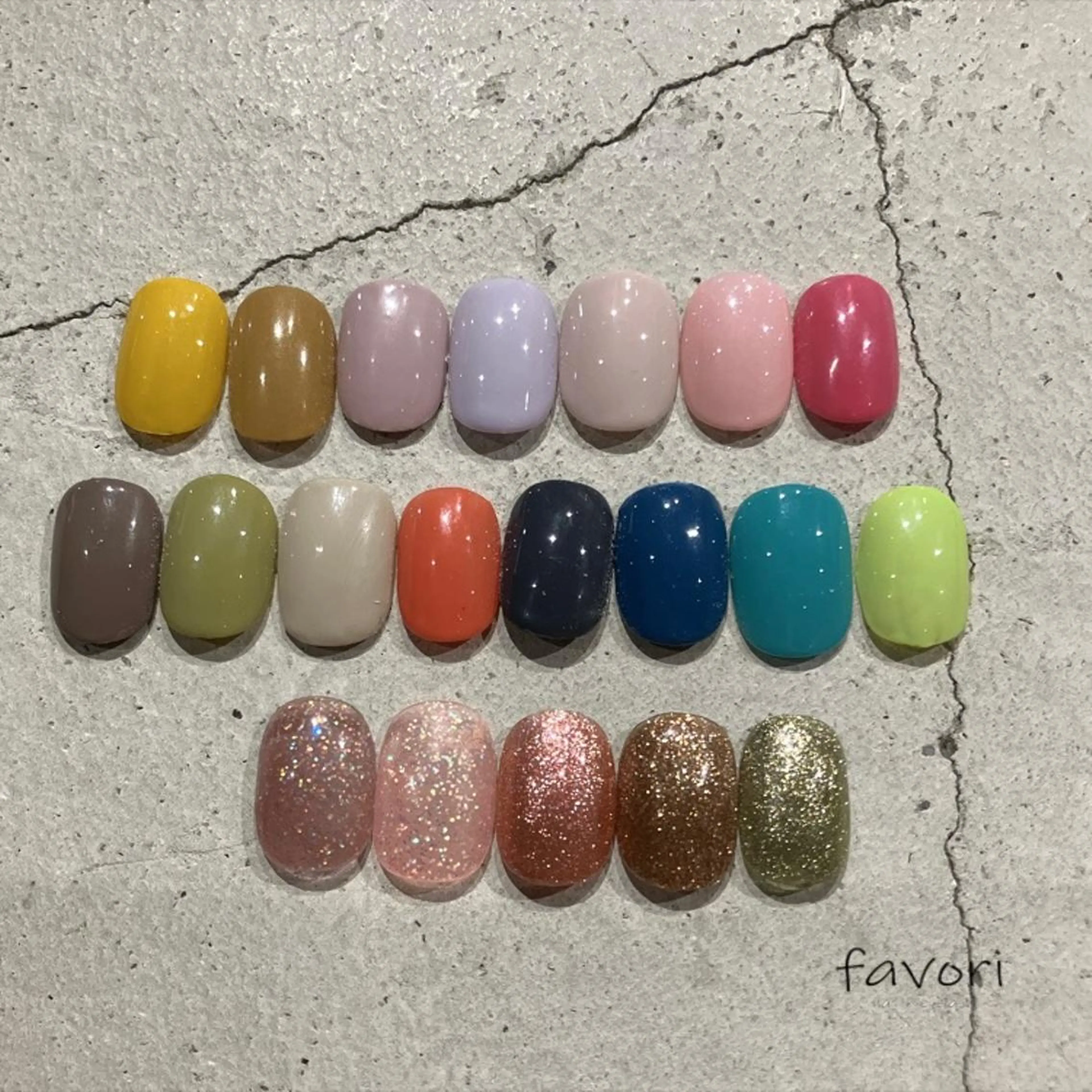 ネイル ハンドネイル favori金山 岩瀬のネイルデザイン