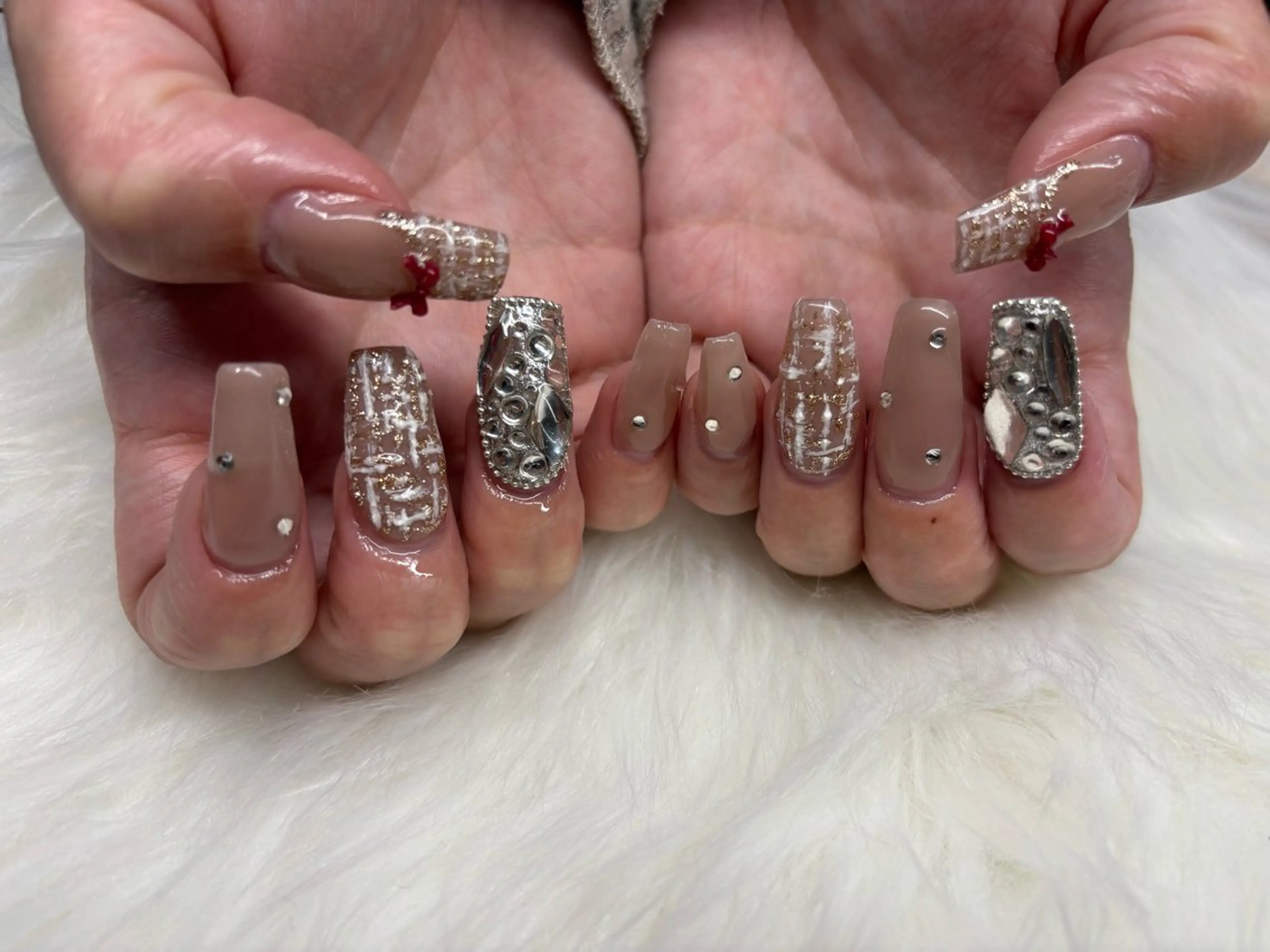 ネイル 持ち込み ハンドネイル ハンドケア ネイルサロンインタークロス所属・里山 雛のネイルデザイン