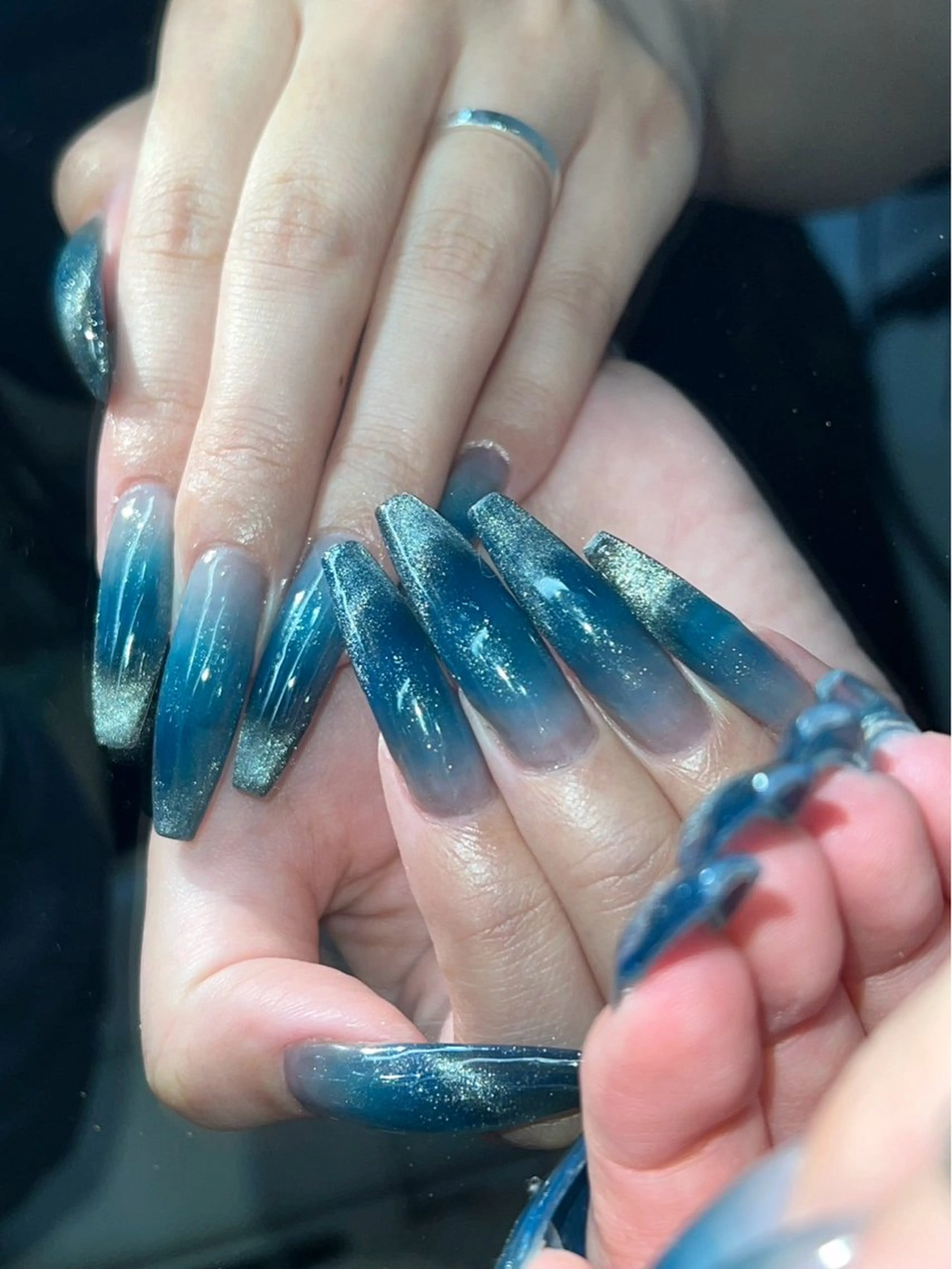 ネイル ハンドネイル NES NAIL所属・さゆり￤推しキャラ ￤ロングネイル🩷のネイルデザイン