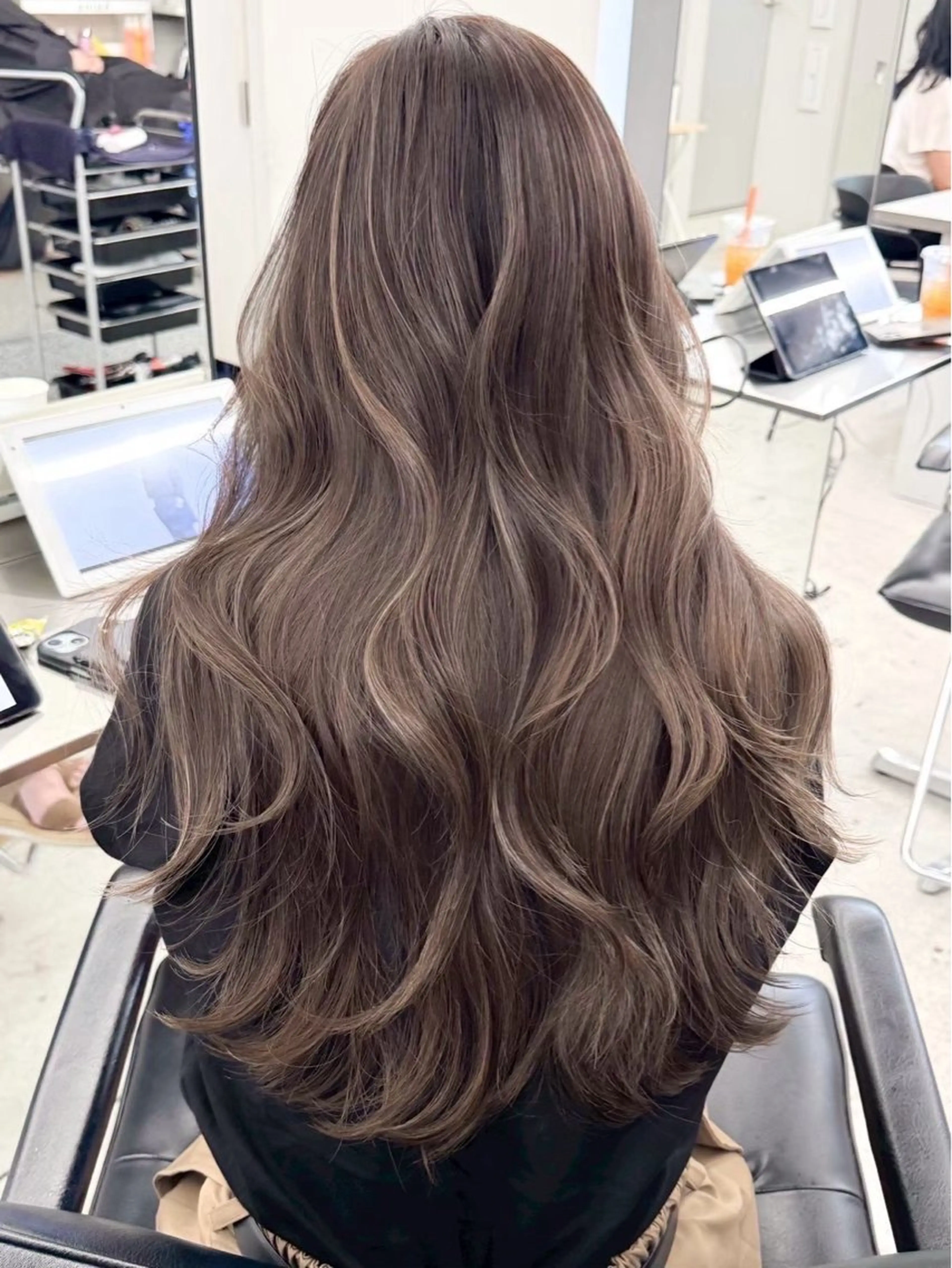 ロング カラー カット ヘアカラー トリートメント Amaretto かなのヘアスタイル