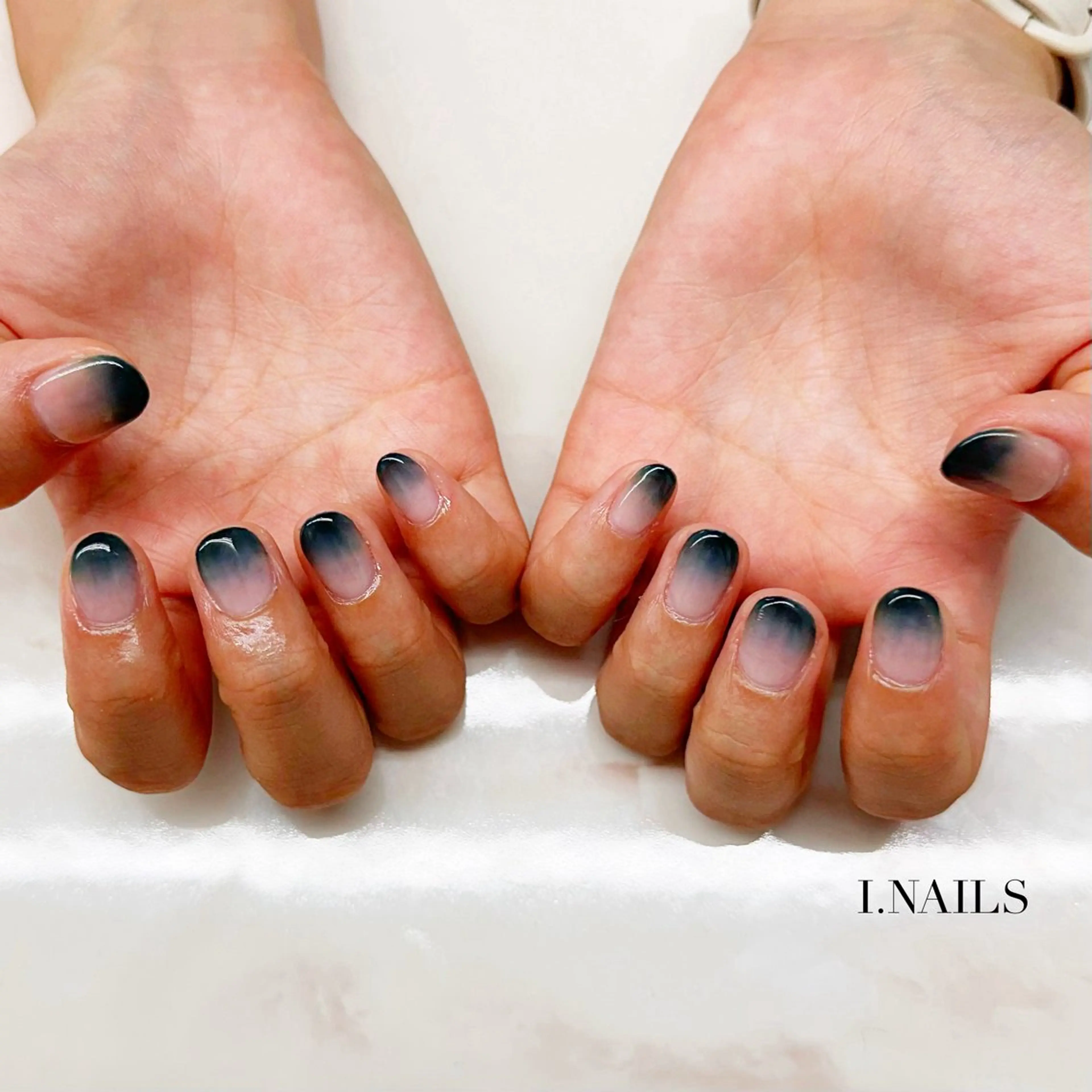 ネイル アイネイルズ所属・早川 梓のネイルデザイン