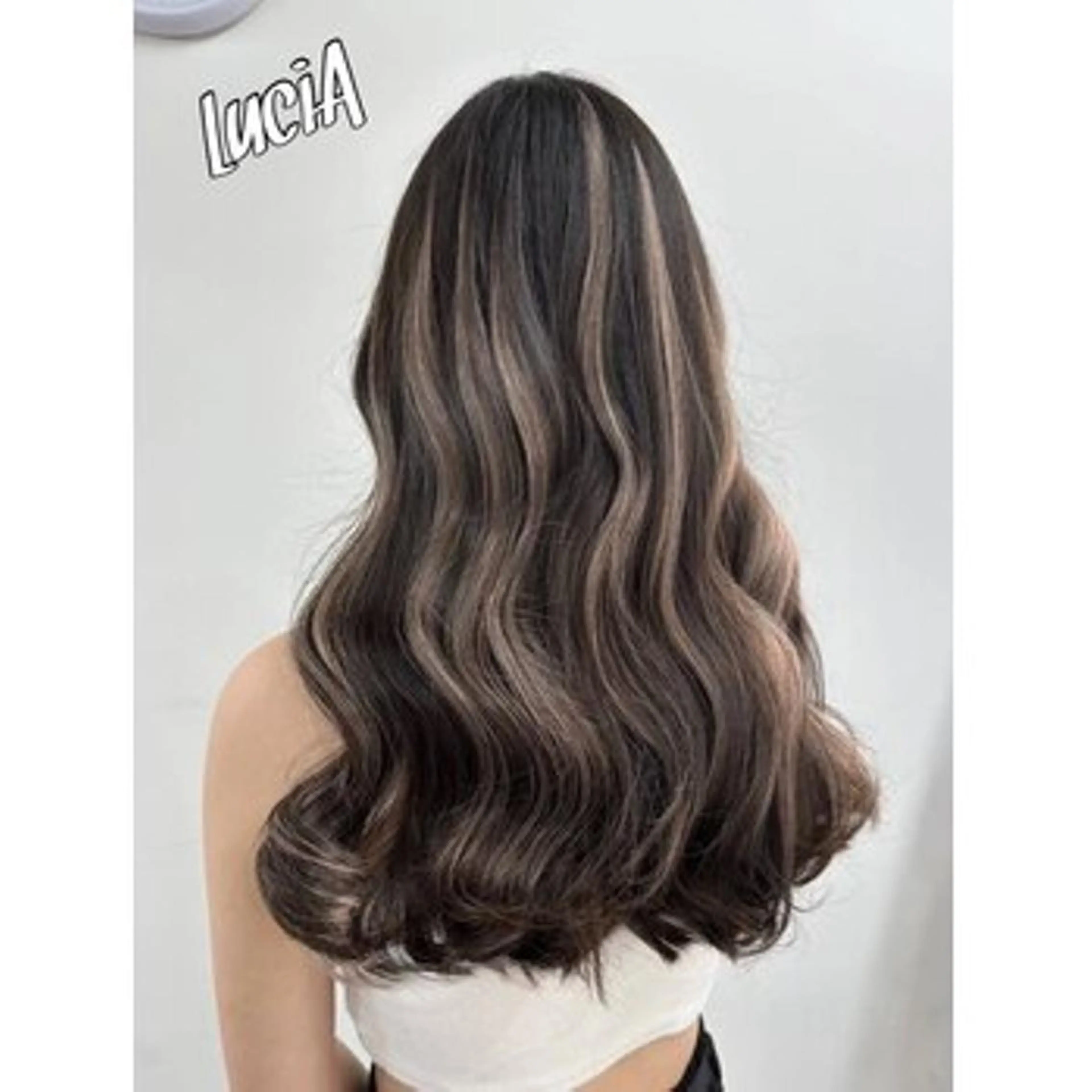 ロング ヘアアレンジ カラー シールエクステ アディクシーカラー バレイヤージュ ブリーチ ケアブリーチ MISAKIエクステ ブリーチ\5900のヘアスタイル