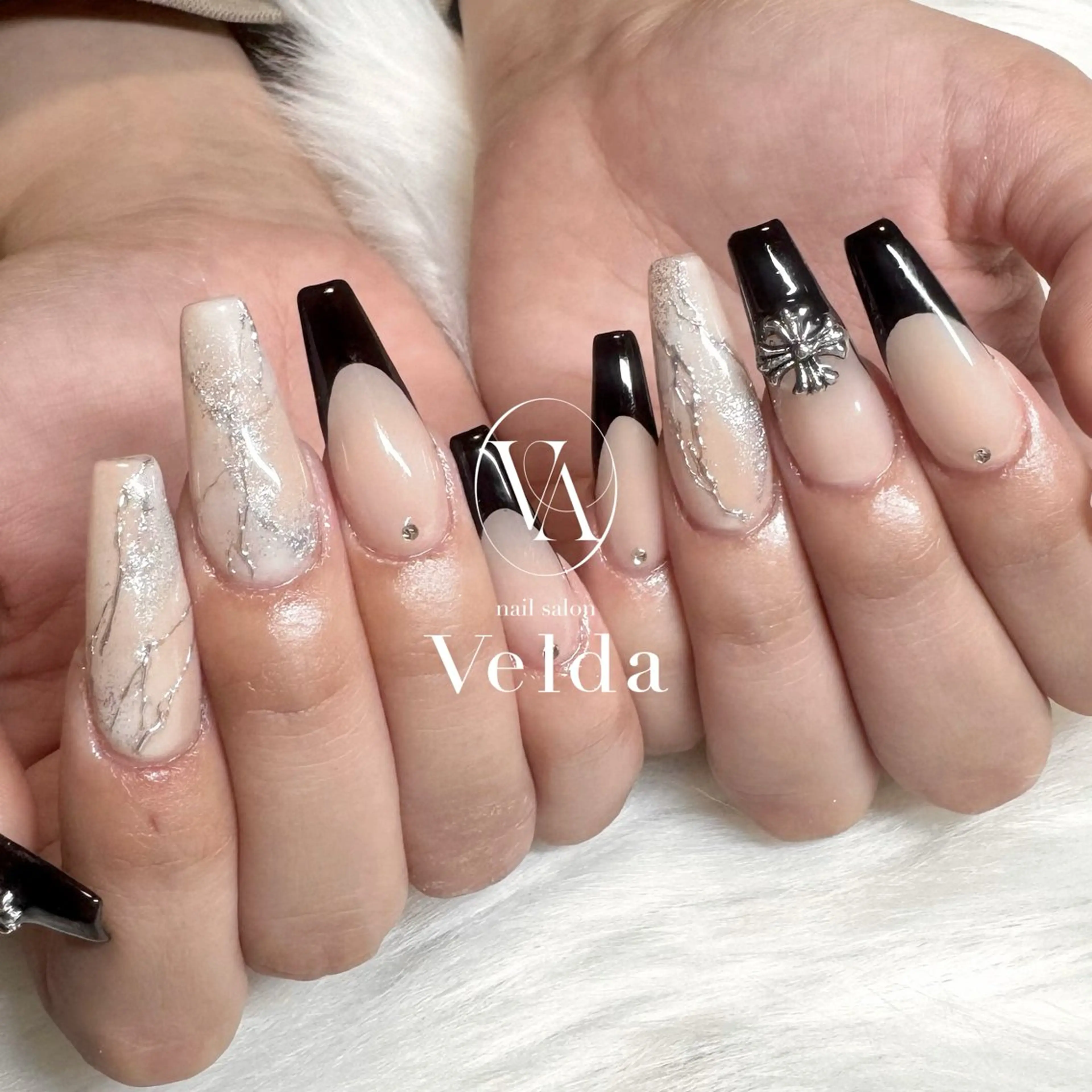 ネイル フレンチネイル 大理石ネイル(マーブル) ニュアンスネイル 💎スカルプ💎 Velda(ベルダ)のネイルデザイン