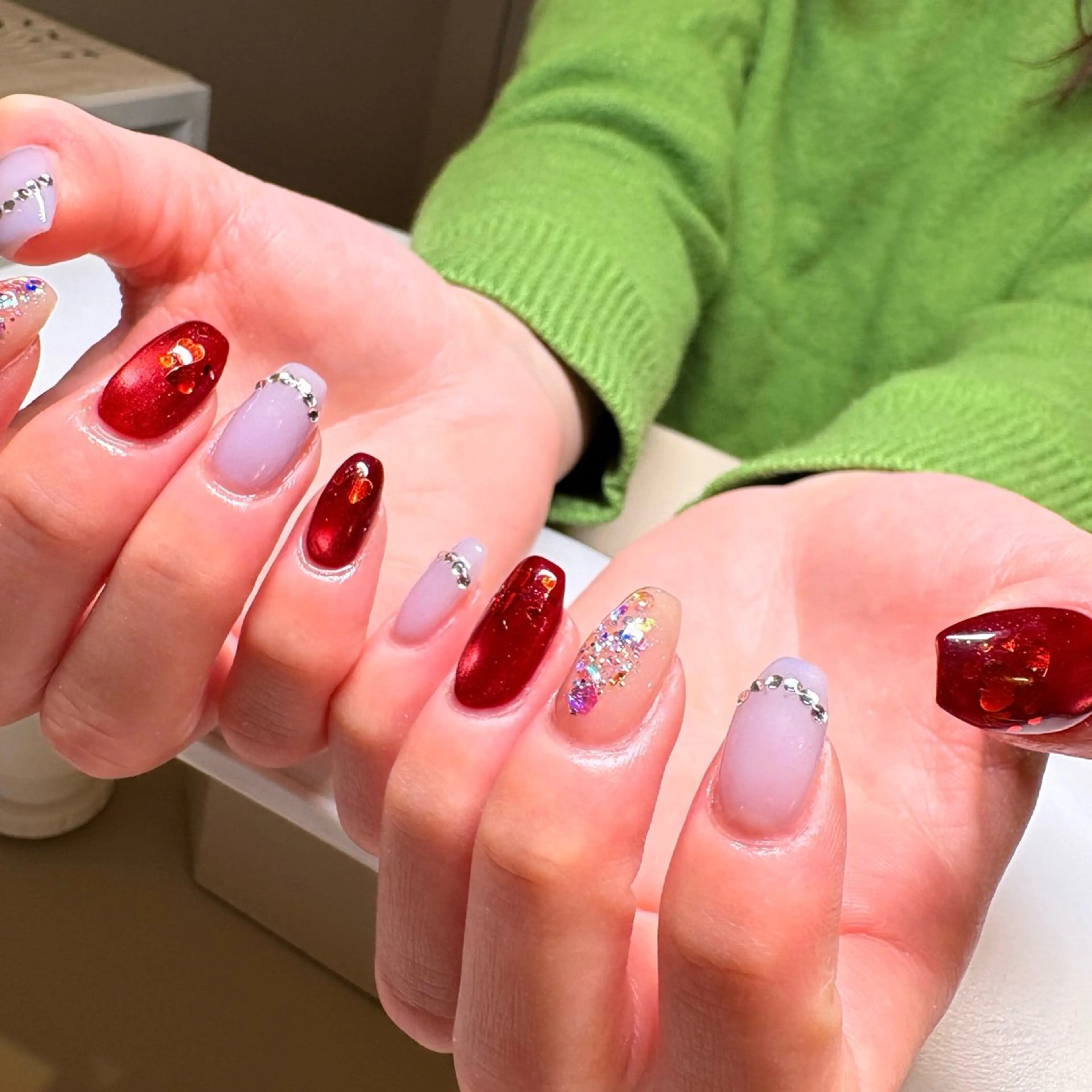 ネイル ハート 韓国ネイル マグネットネイル バレンタイン ワンホンネイル ハンドネイル amuse 手書きニュアンスのネイルデザイン