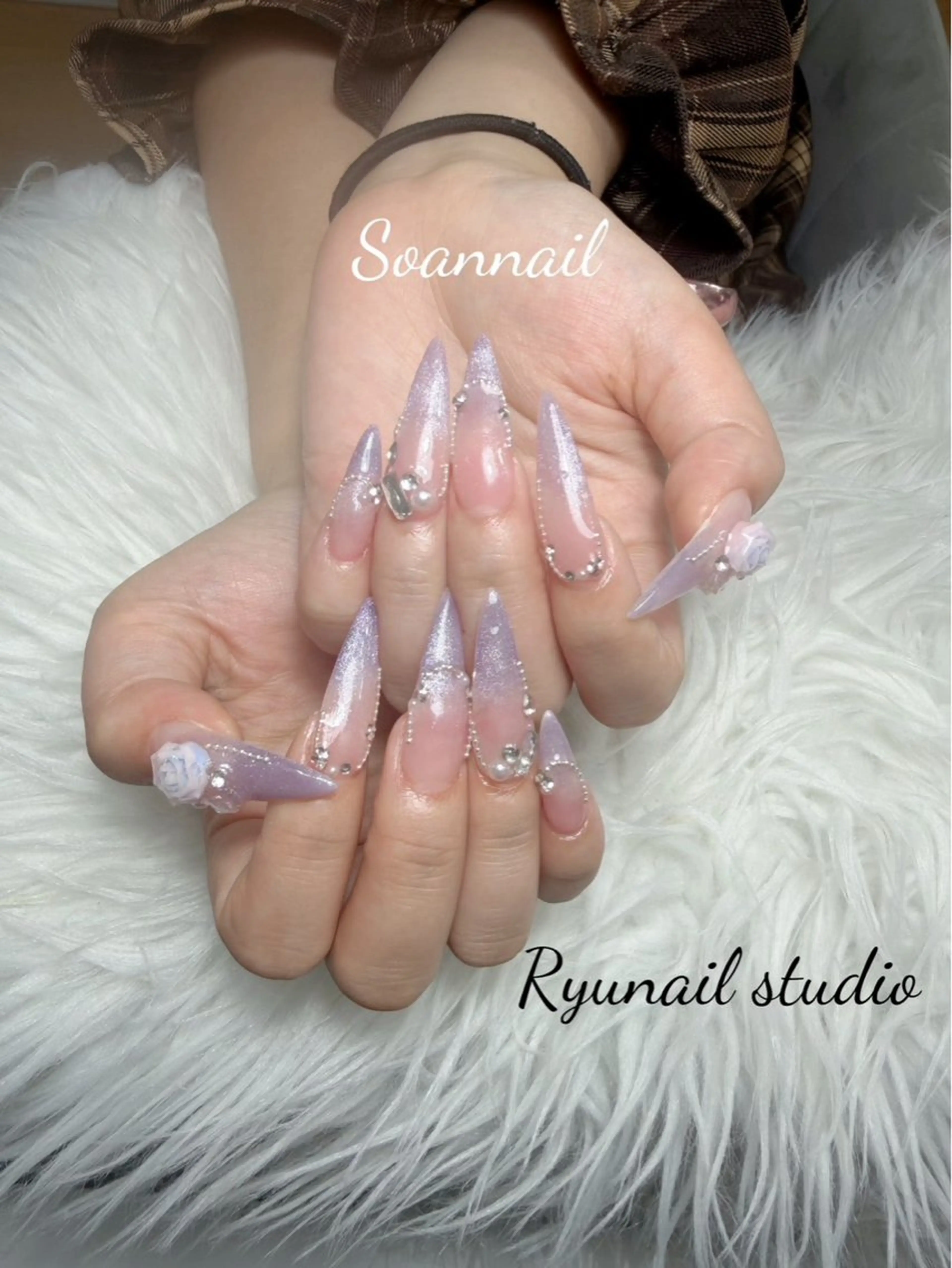 ネイル アートネイル ジェルネイル マグネットネイル ニュアンスネイル シンプルネイル ハンドネイル Ryu Nail Studio所属・Ryu nail studioのネイルデザイン