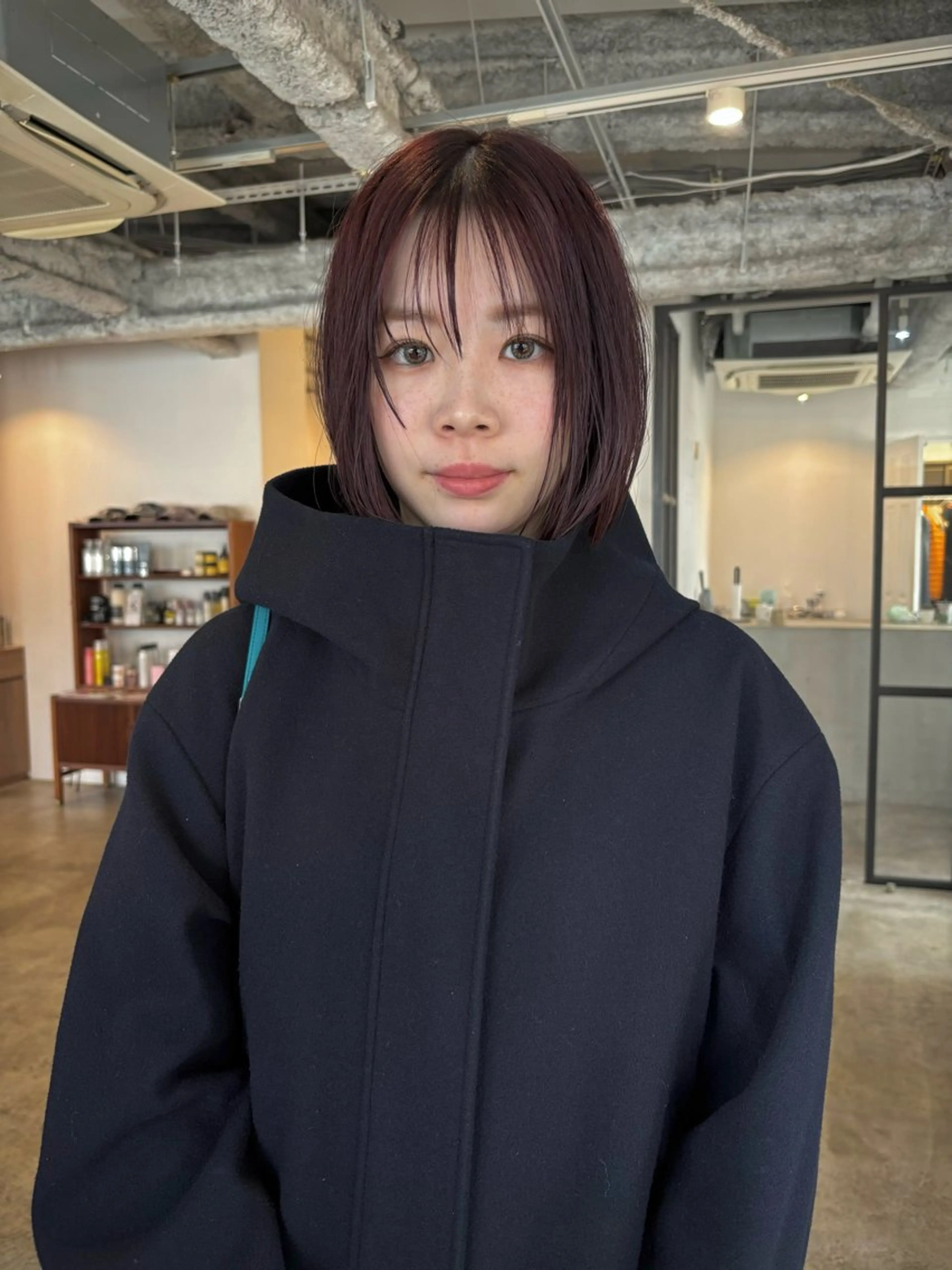 ショート カラー 切りっぱなしボブ ラベンダーカラー レッドカラー ボブ カット ヘアカラー yu maのヘアスタイル