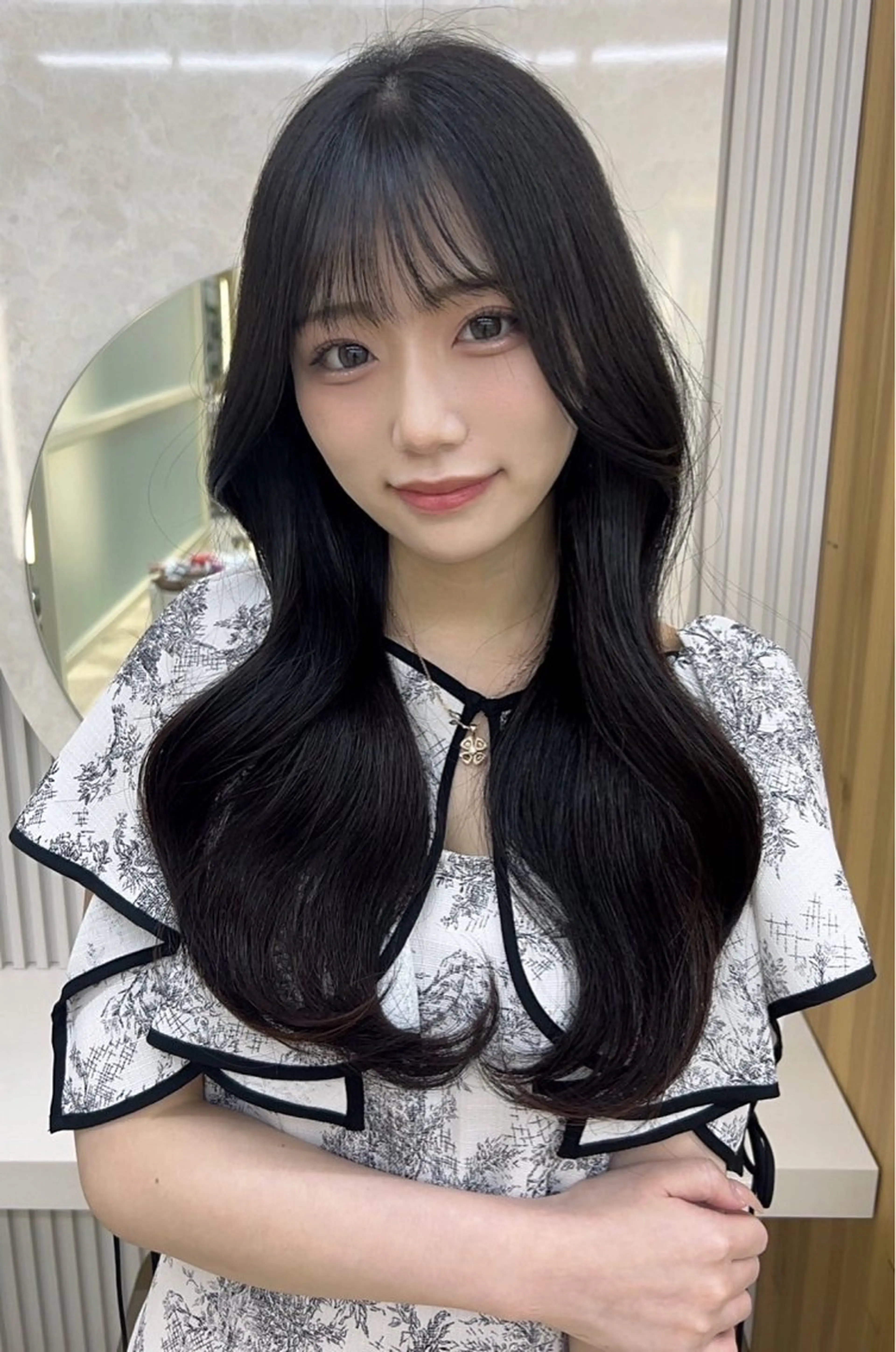ロング カラー 鈴木 彩莉のヘアスタイル