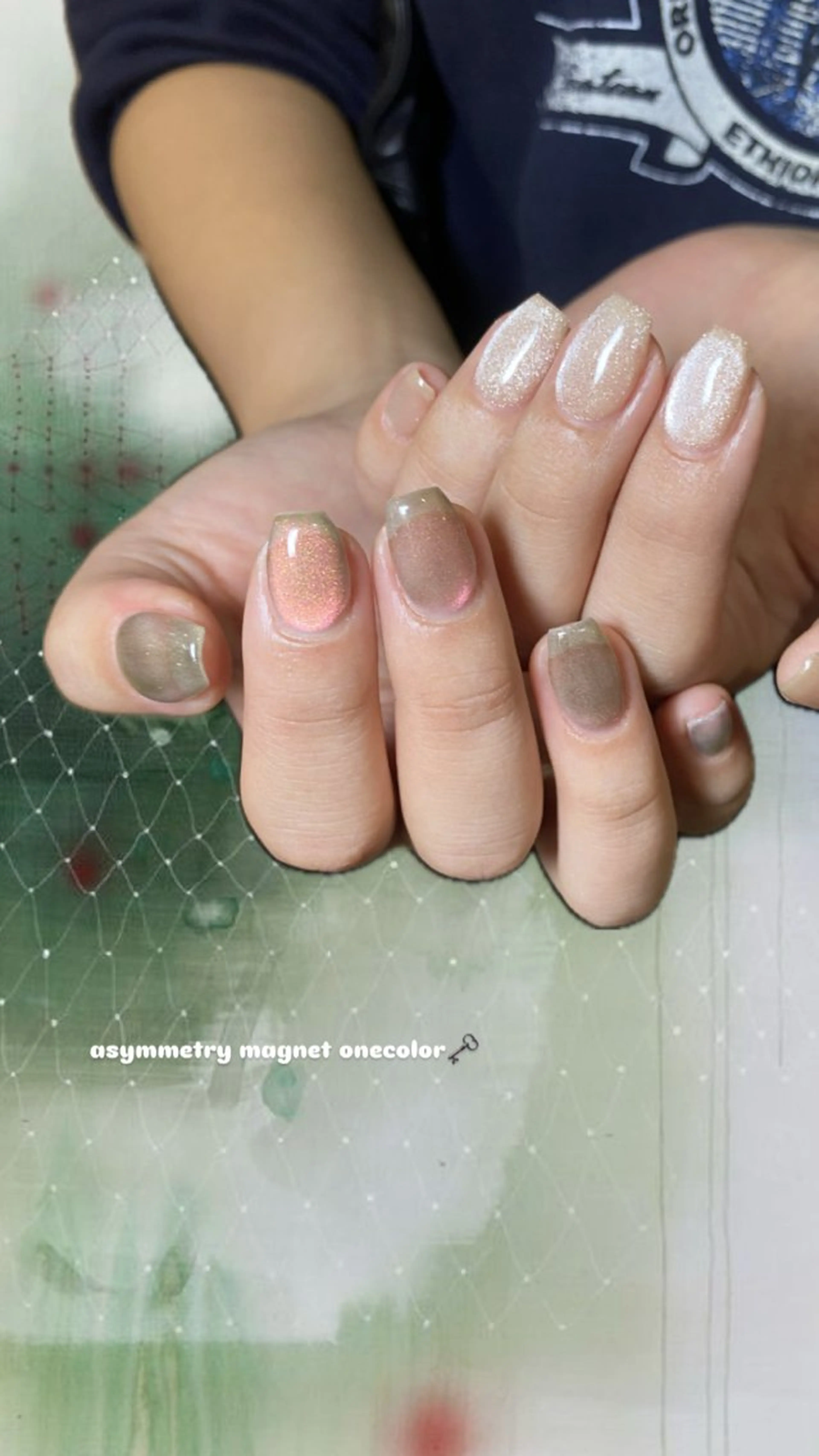 ネイル マグネットネイル ハンドネイル Dark Honey karinのネイルデザイン