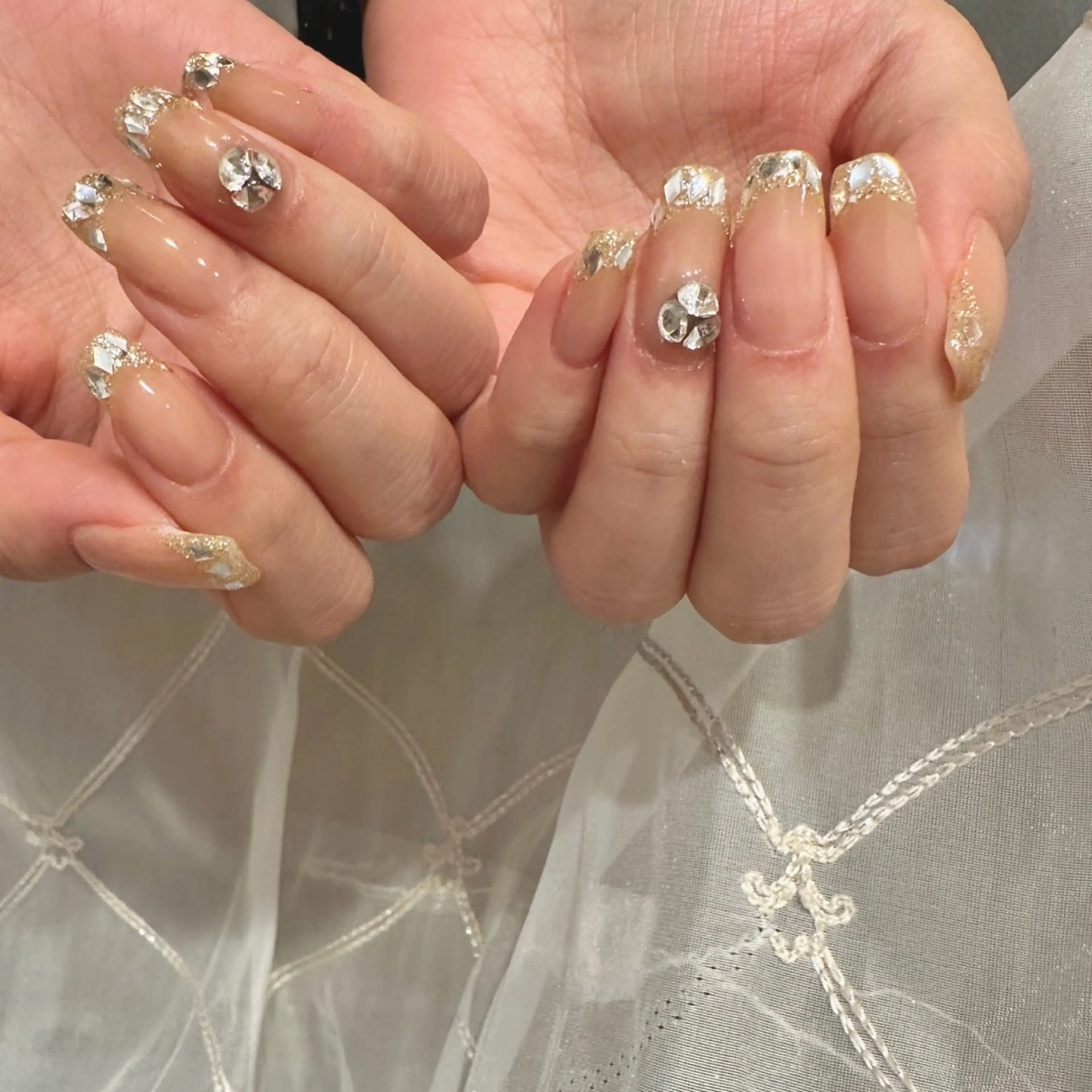 ネイル フレンチネイル ガラスフレンチ ストーンネイル YURI ◡̈ nagoyaのネイルデザイン