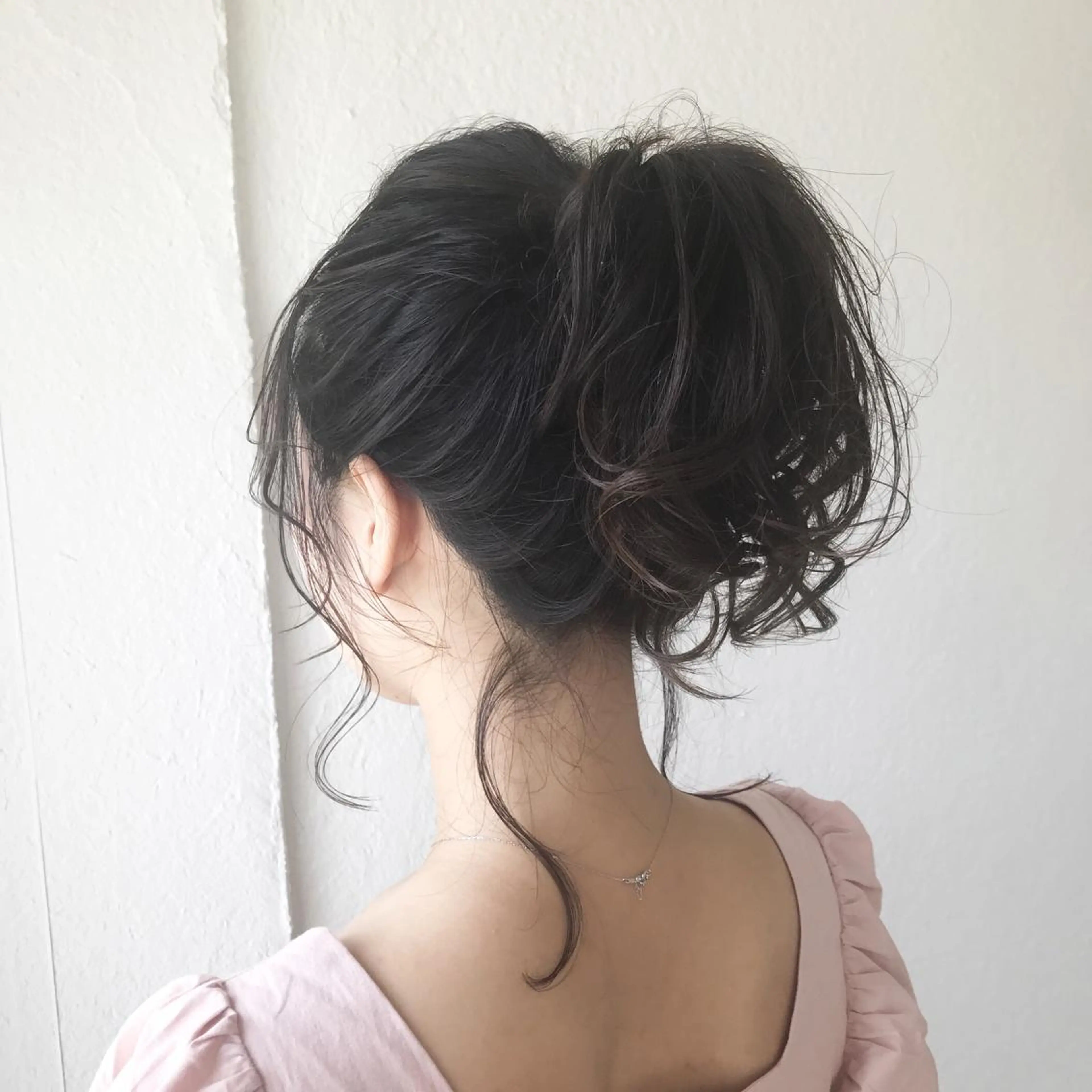 ミディアム ヘアアレンジ ポニーテール 入江 志穂のヘアスタイル