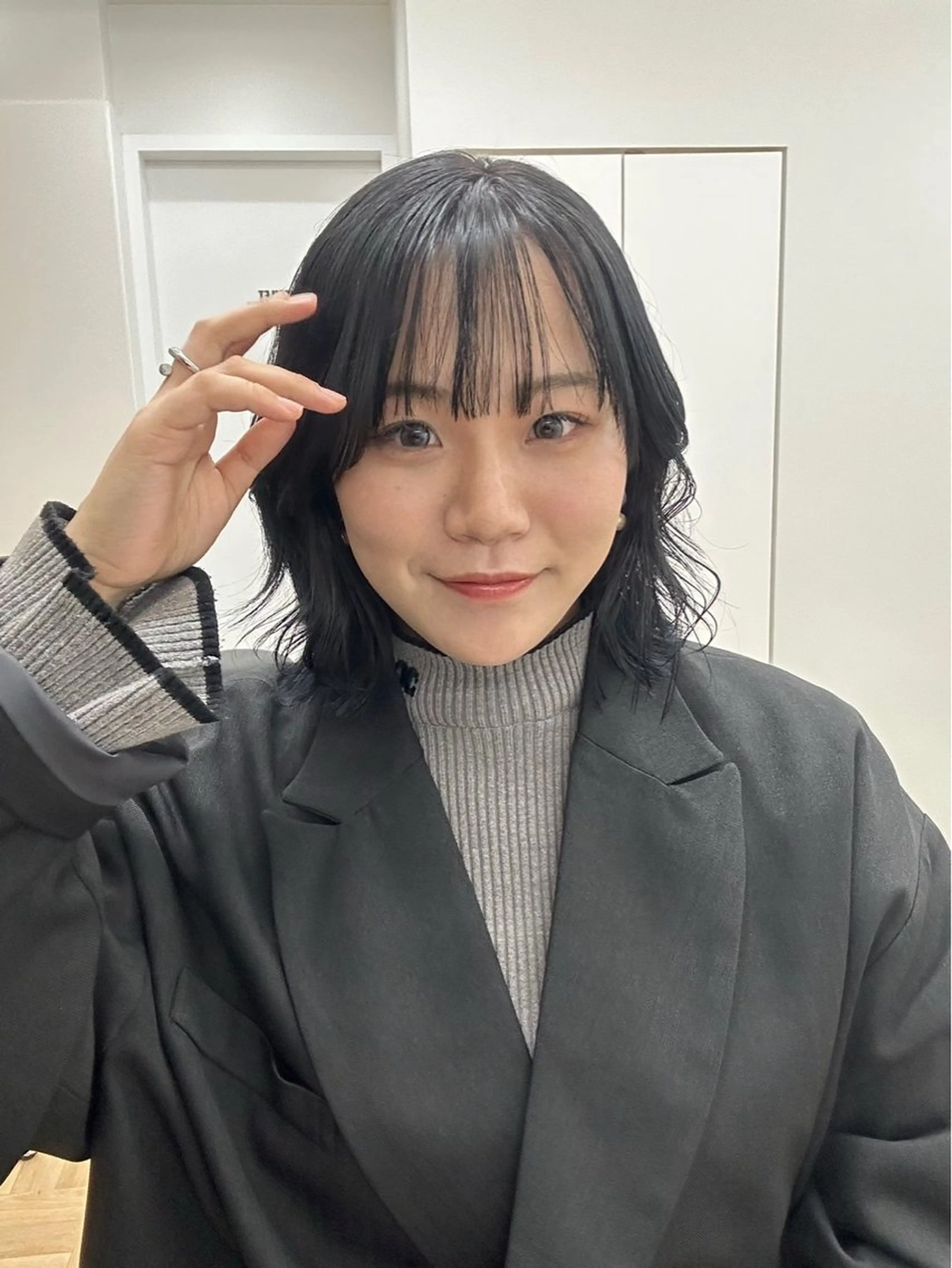 ミディアム momo🐶韓国ヘア /艶カラー/レイヤーのヘアスタイル