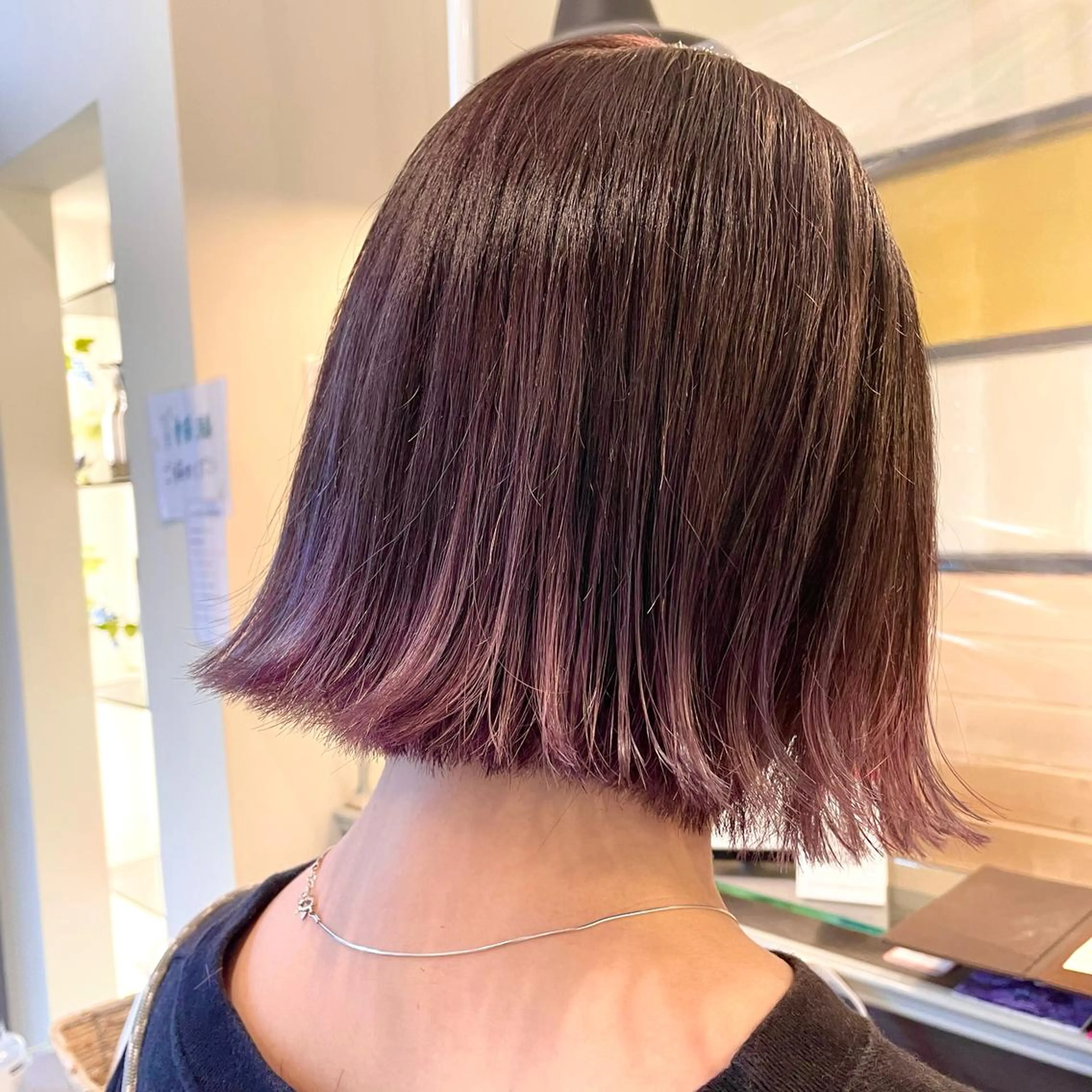 ショート カラー スナコザワ レナのヘアスタイル