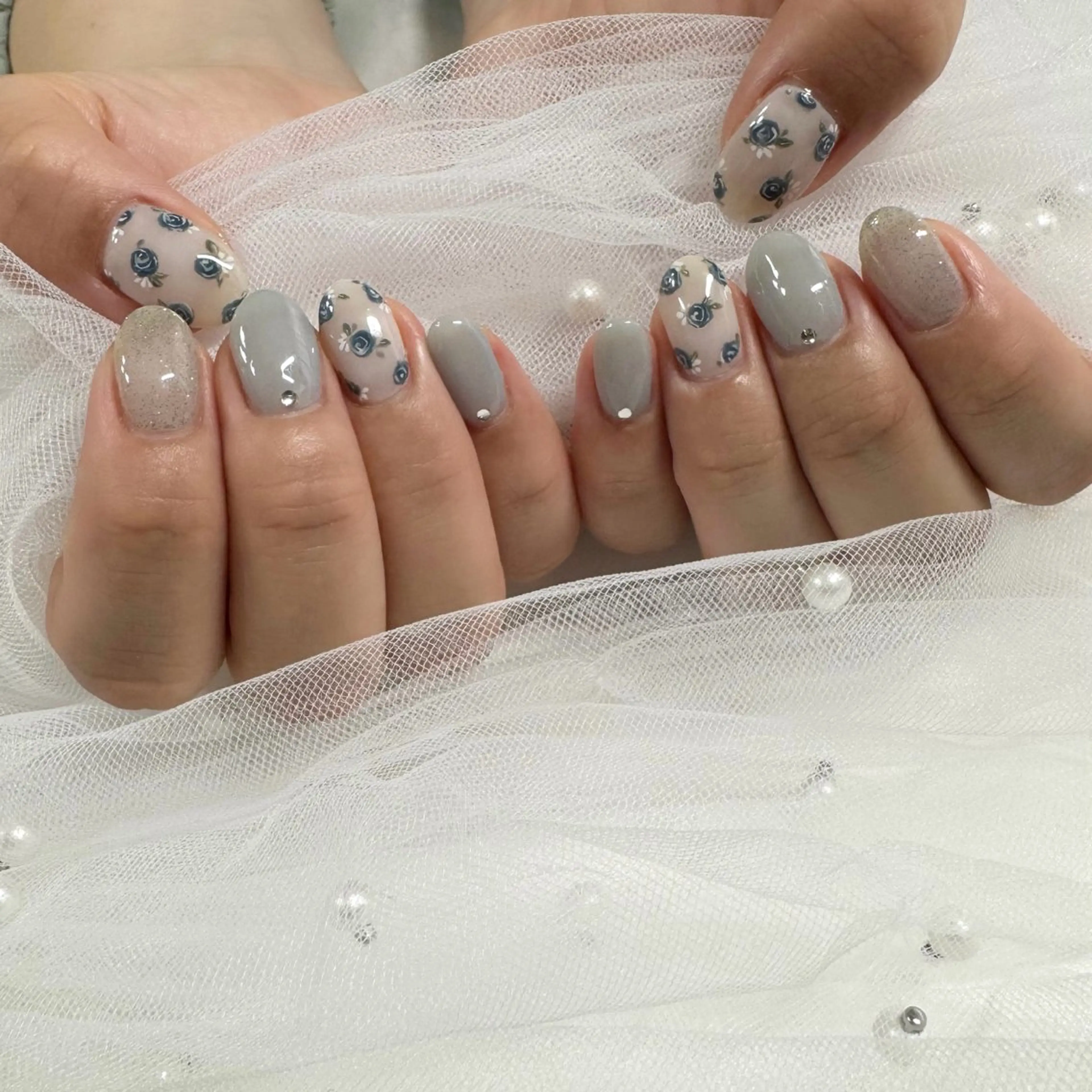 ネイル ジェルネイル 東 千夏のネイルデザイン