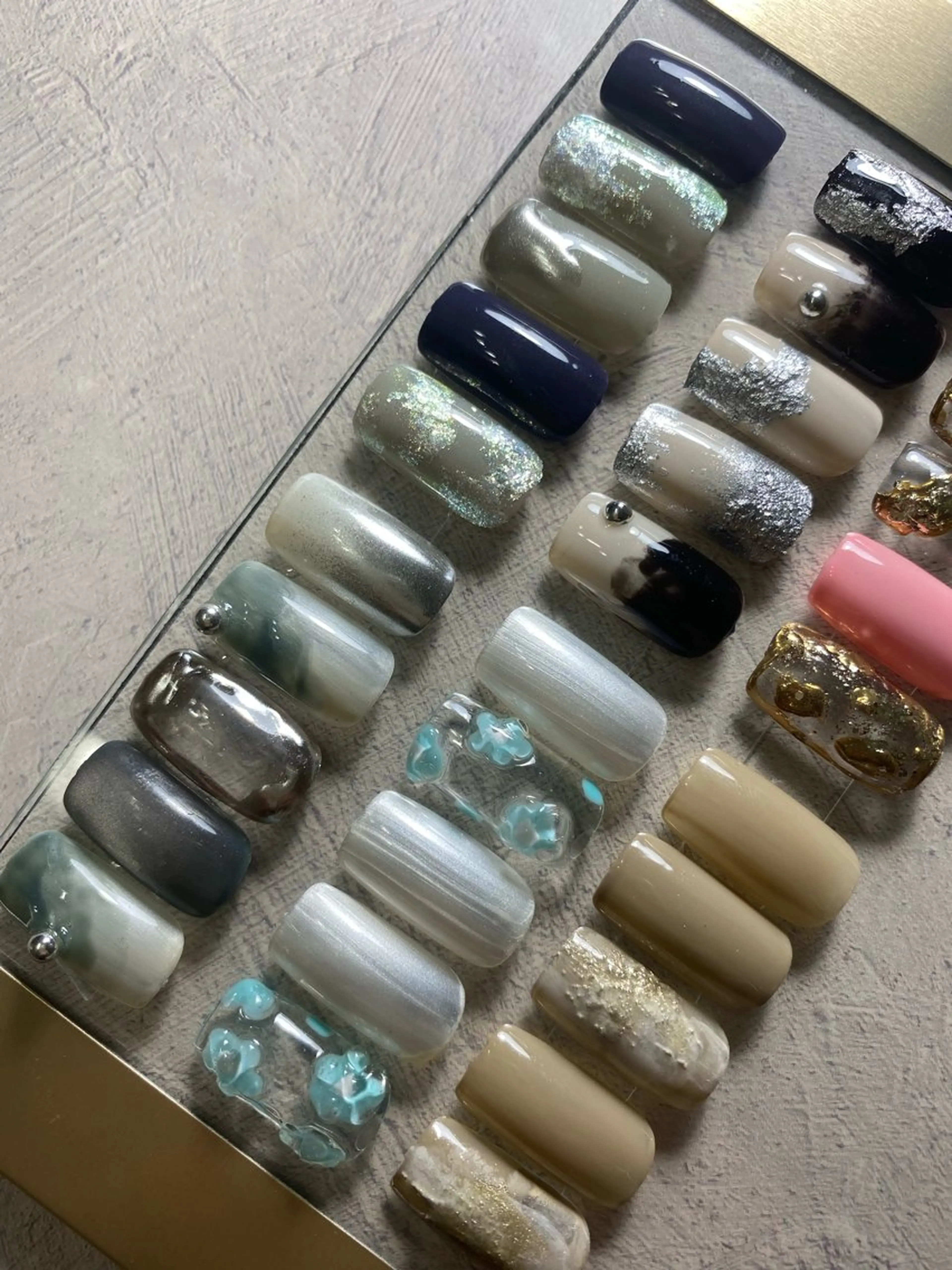 ネイル PEACE minariのネイルデザイン