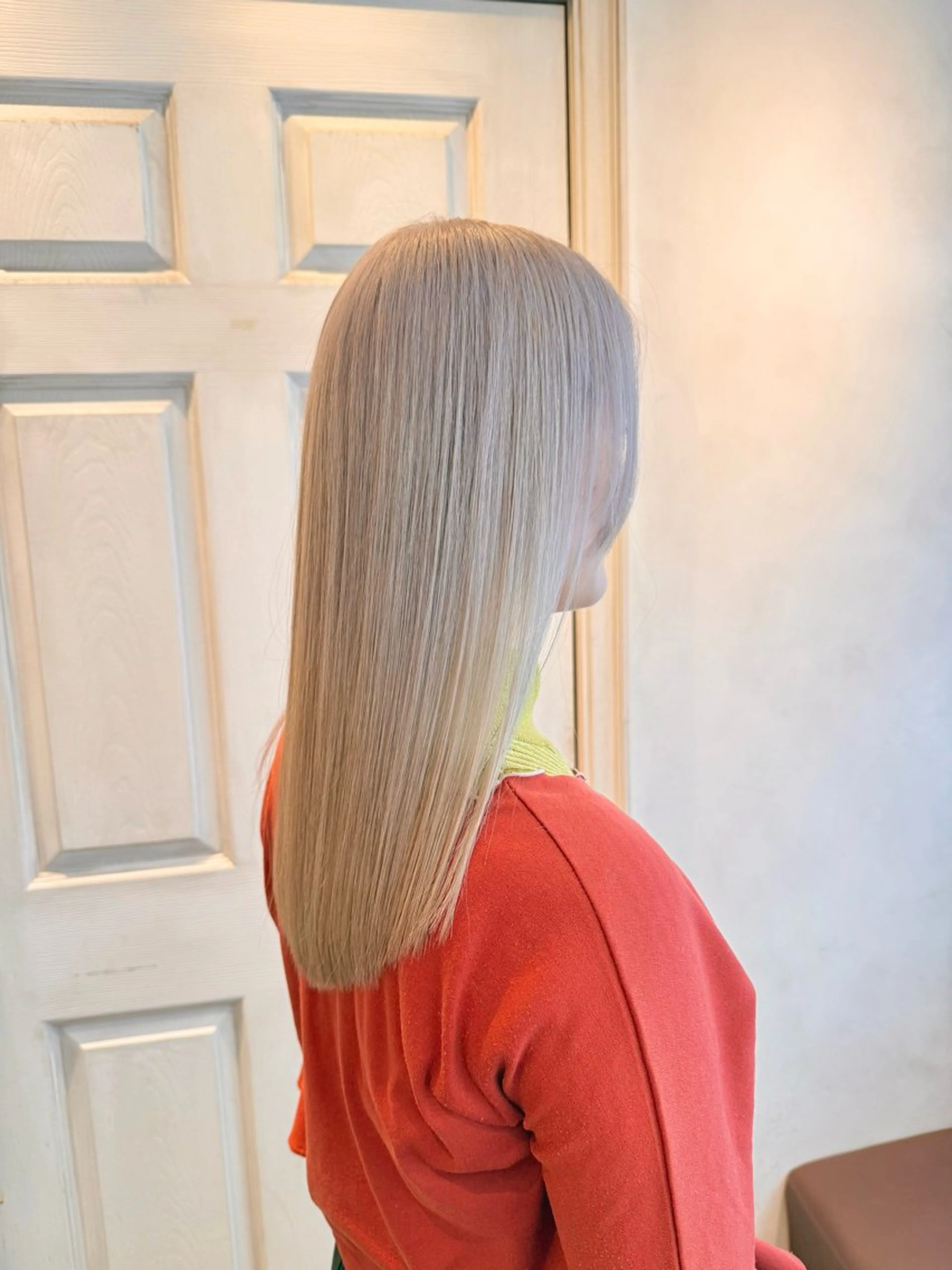 セミロング カラー ベージュカラー ミルクティーベージュ ヘアカラー トリートメント 千 田のヘアスタイル