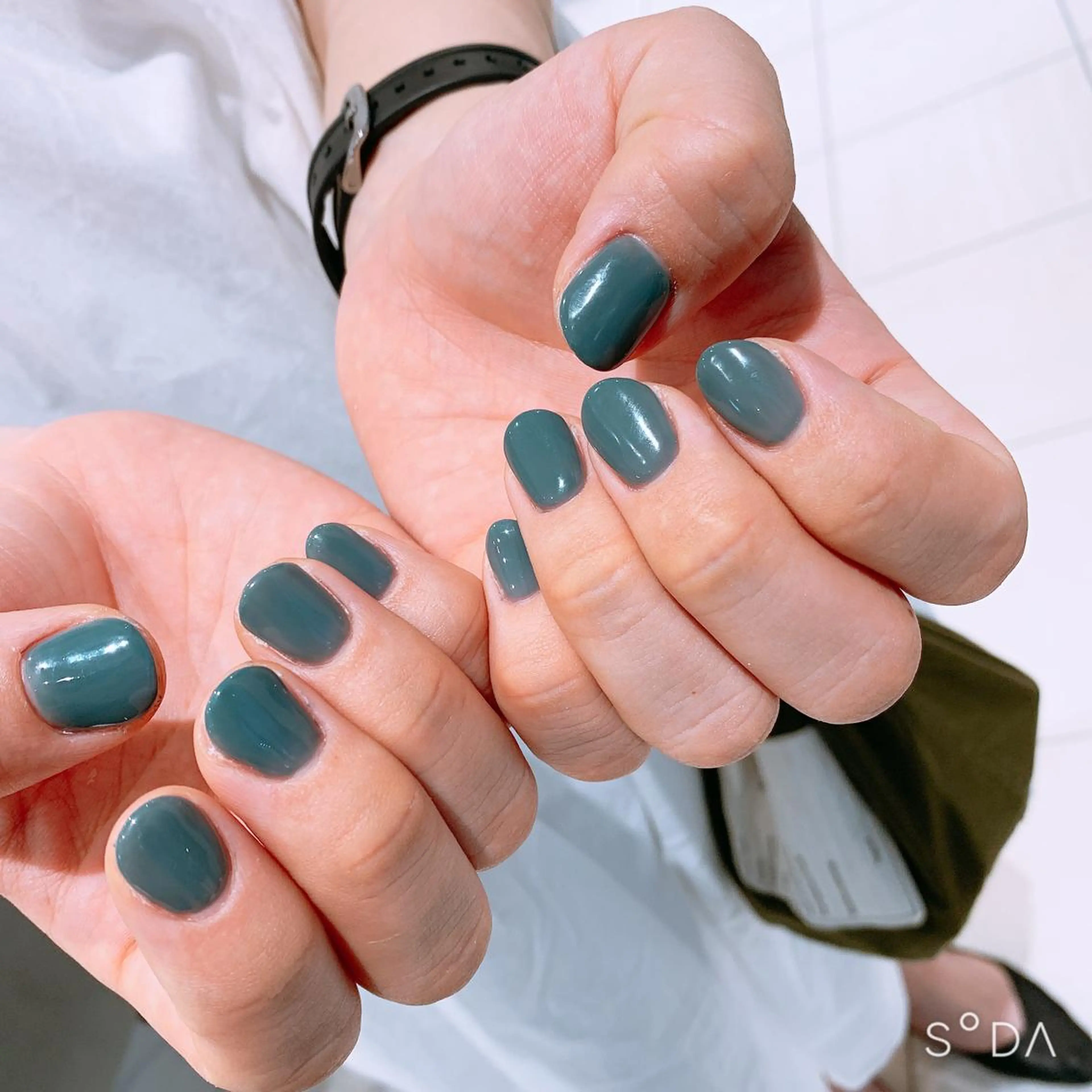 ネイル 水色 Rena colore'のネイルデザイン