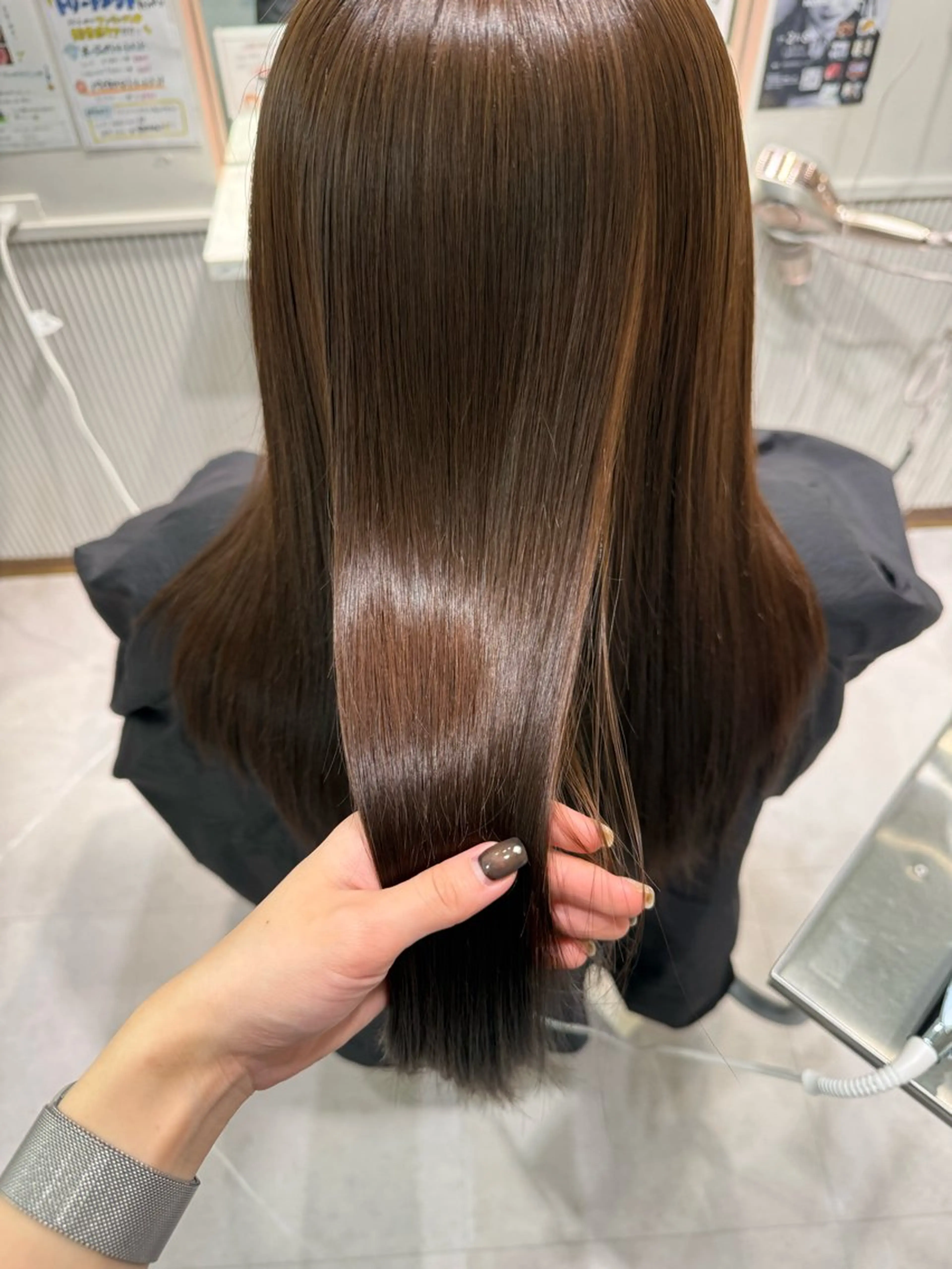 2回目以降の方のお得なケア付きメニュー🌿.∘カラー+トリートメントで手触り・ツヤ感UP✨️の写真