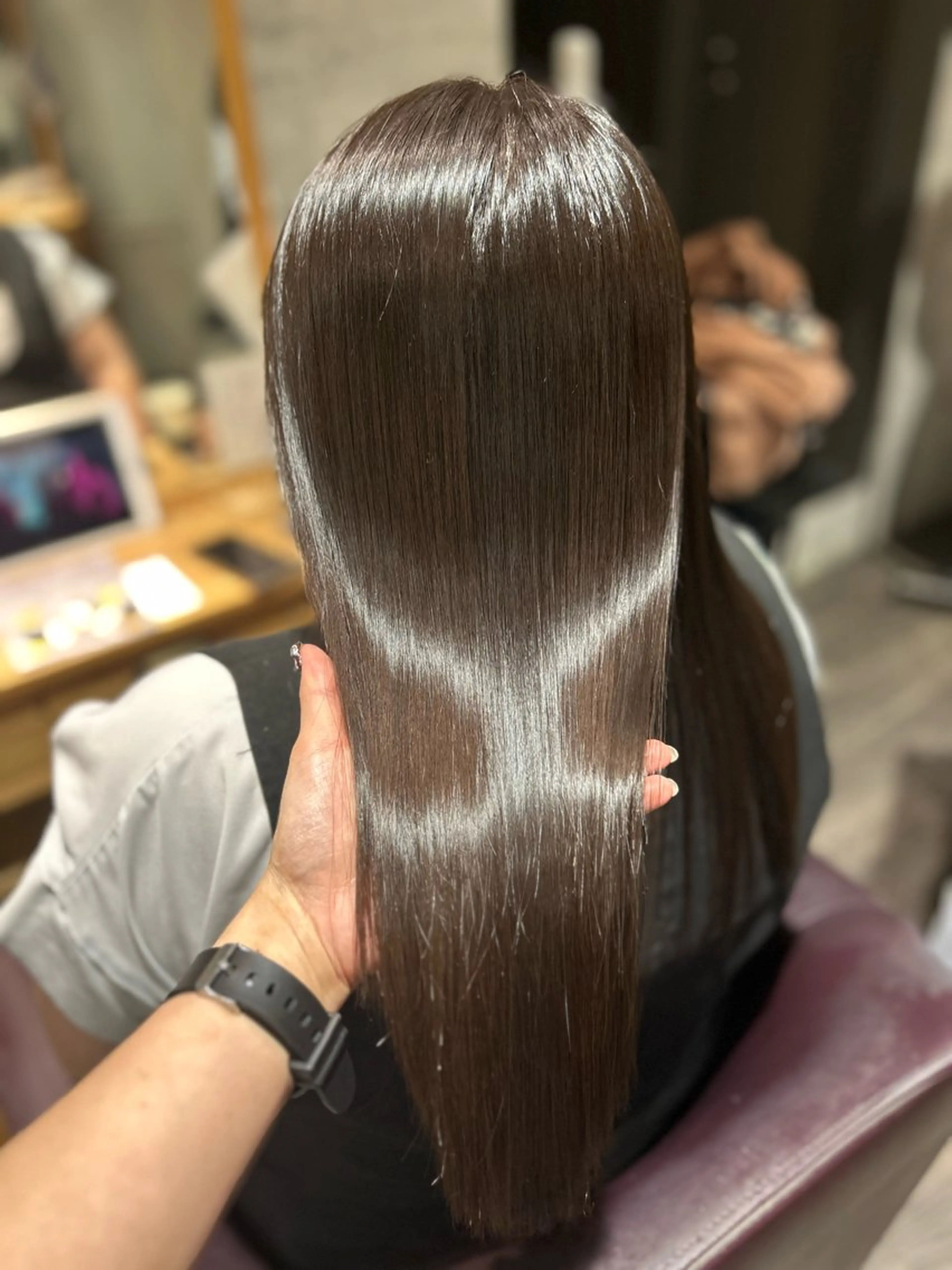 セミロング パーマ 縮毛矯正 カット 縮毛矯正 トリートメント パーソナルカラー 診断🍀マリンのヘアスタイル