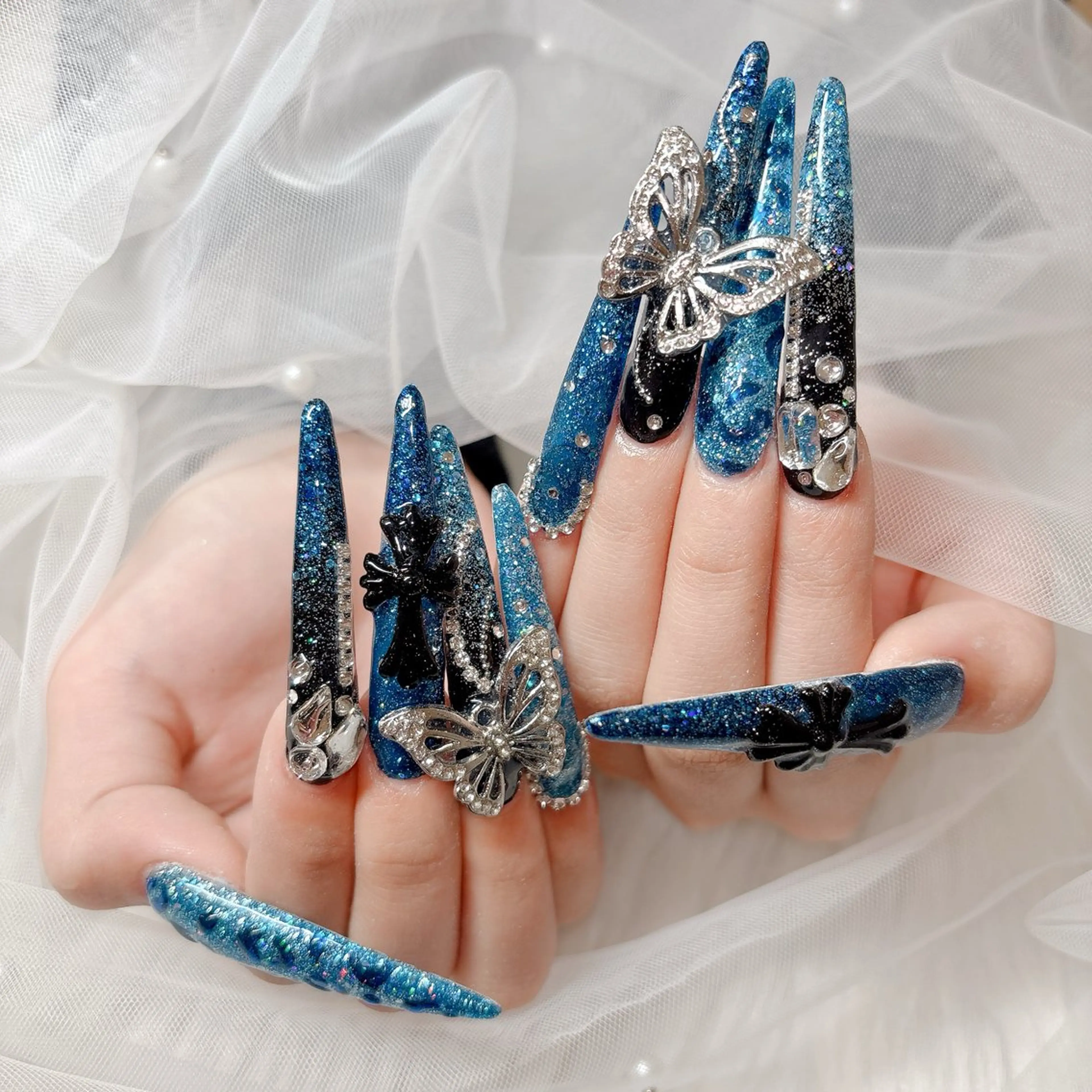 ネイル ハンドネイル 中野駅徒歩5分💅 ラクロレのネイルデザイン