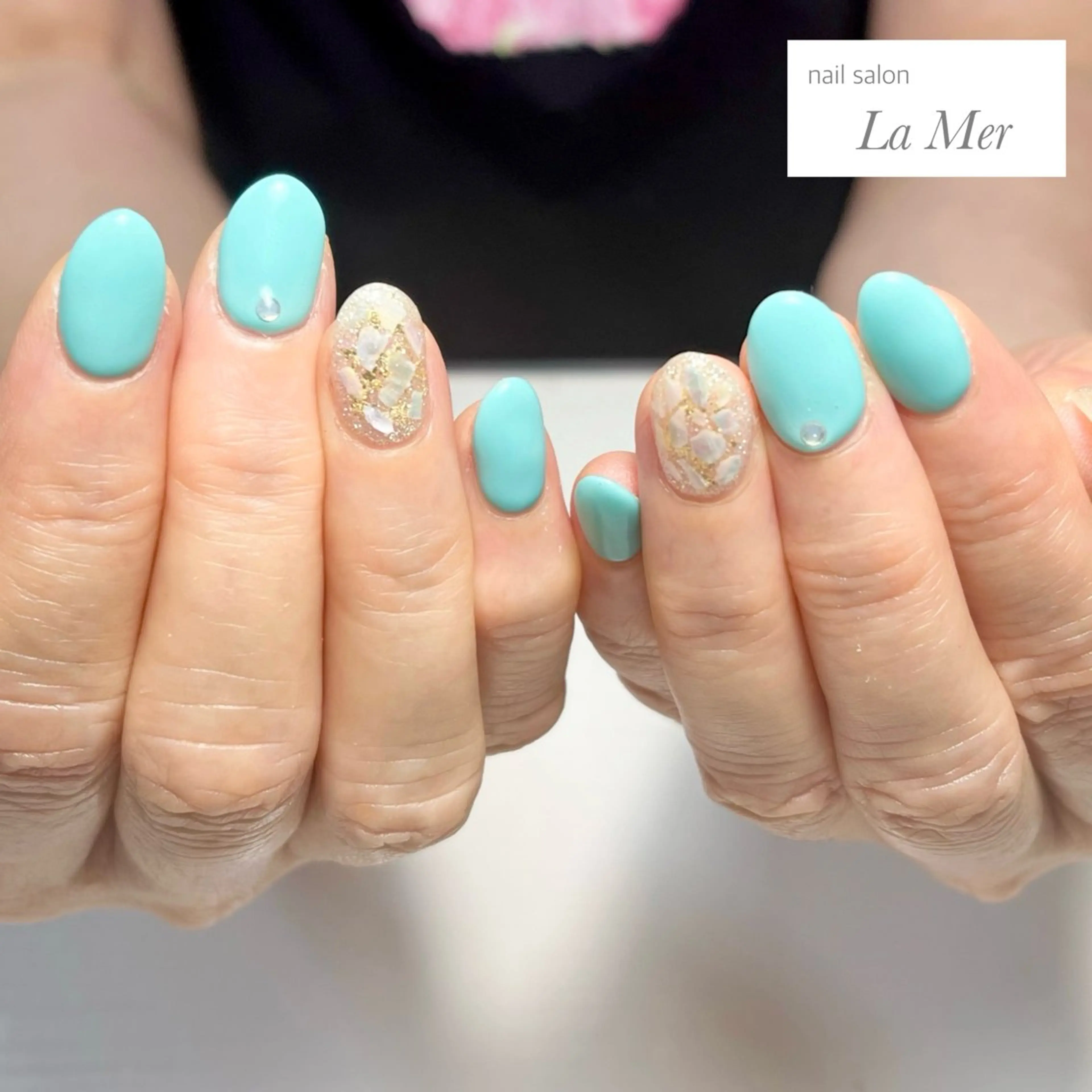ネイル ブルー シンプルネイル ストーンネイル 夏ネイル ハンドネイル nailsalon La Merのネイルデザイン