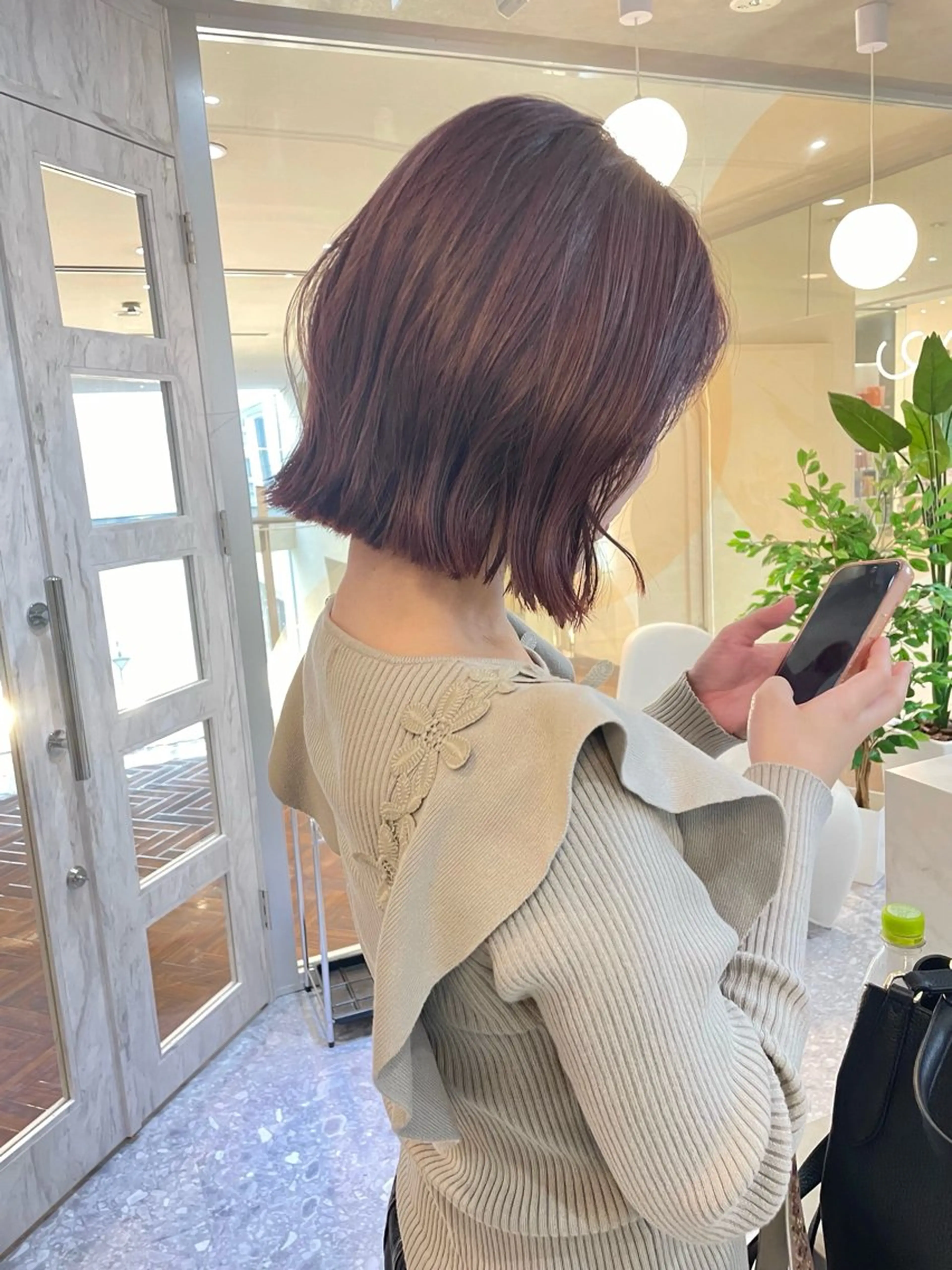 ミディアム カラー ブリーチ ダブルカラー ブリーチなしカラー カット ヘアカラー トリートメント ボブ/透明感カラー/ 赤み消し/髪質改善のヘアスタイル