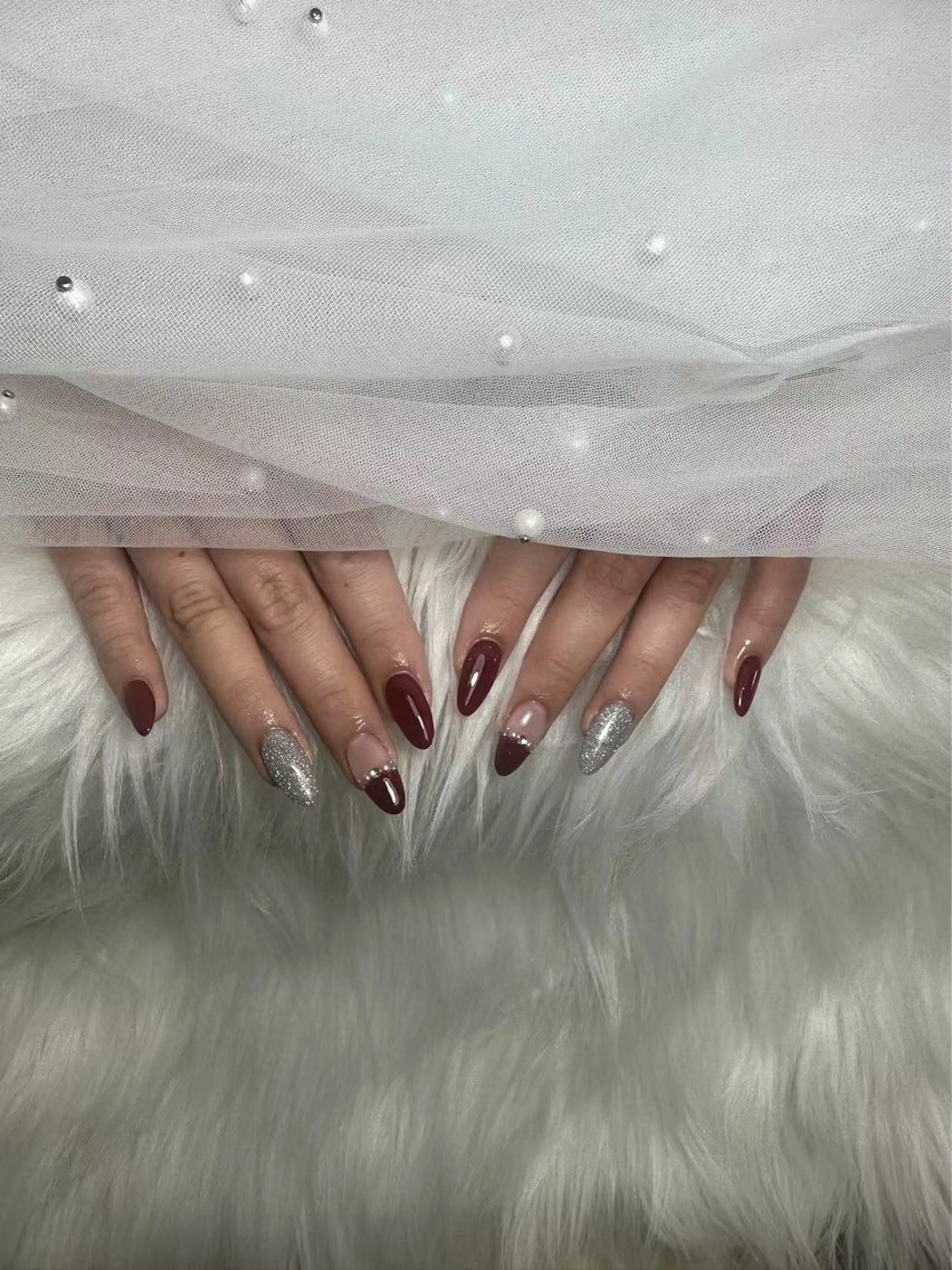 ミディアム 🌈 Laule'aのネイルデザイン