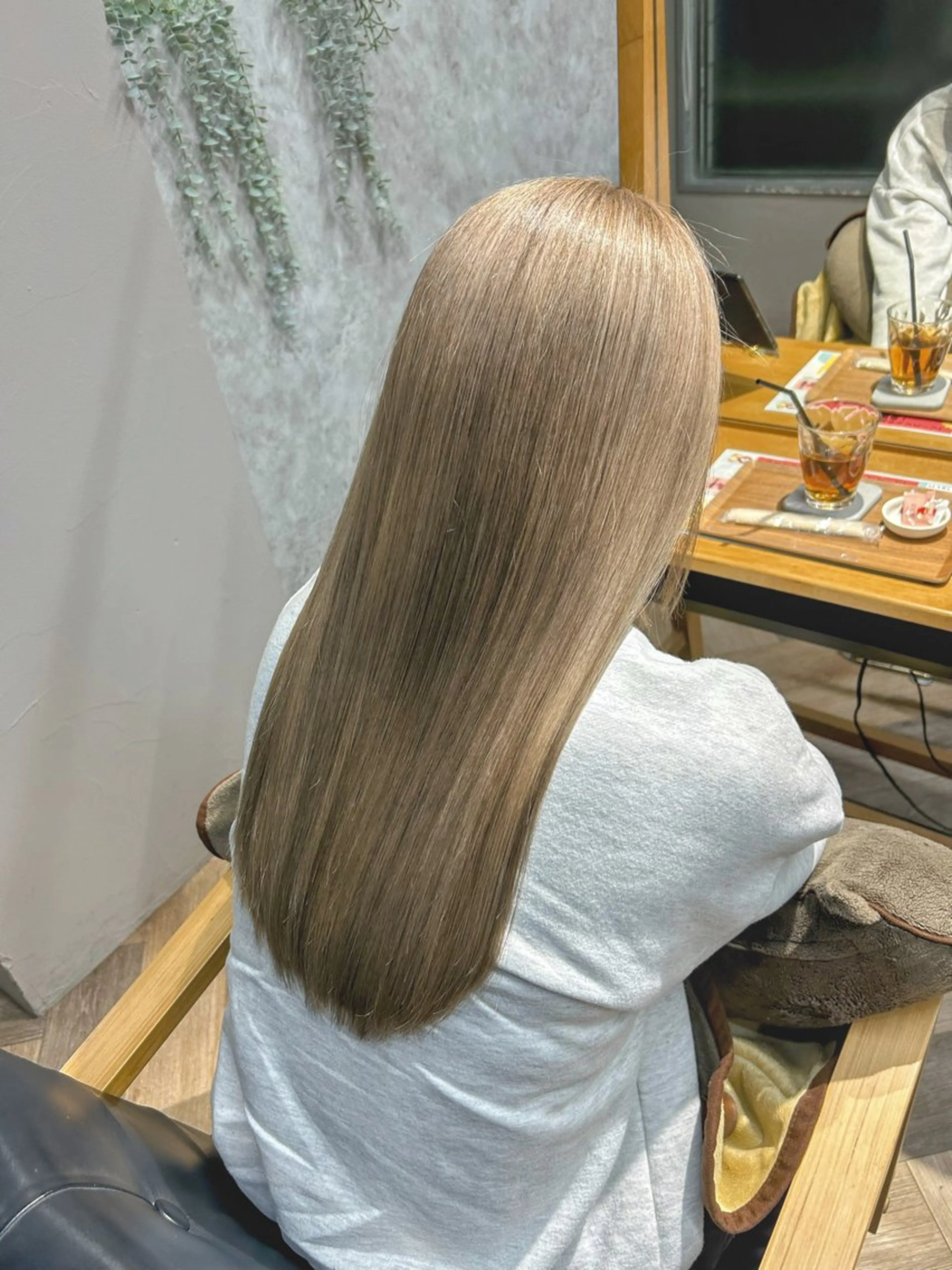 ブリーチオンカラーの写真