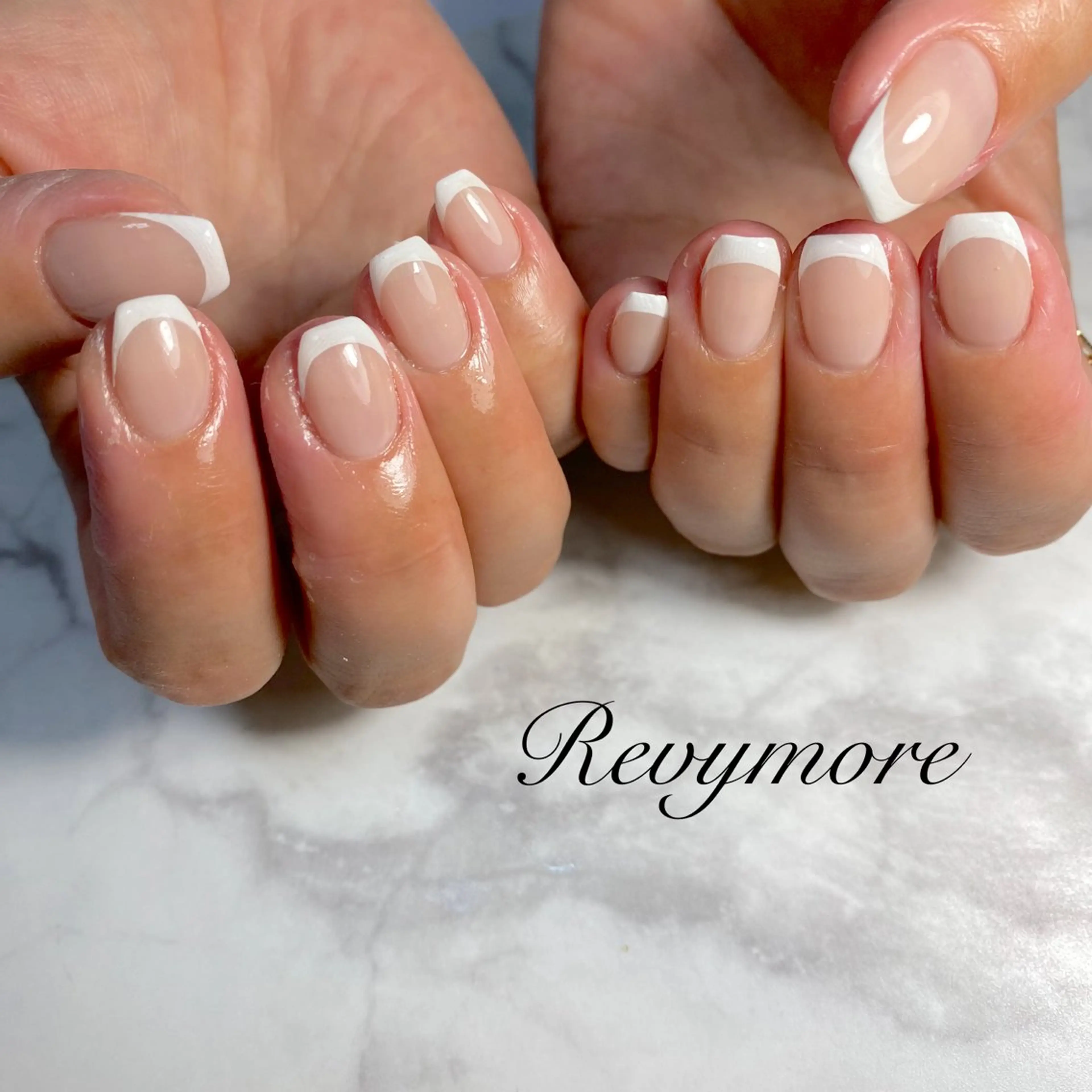 ネイル フレンチネイル ジェルネイル キラキラネイル 韓国ネイル ニュアンスネイル nail salon Revymore所属・nail salon Revymoreのネイルデザイン