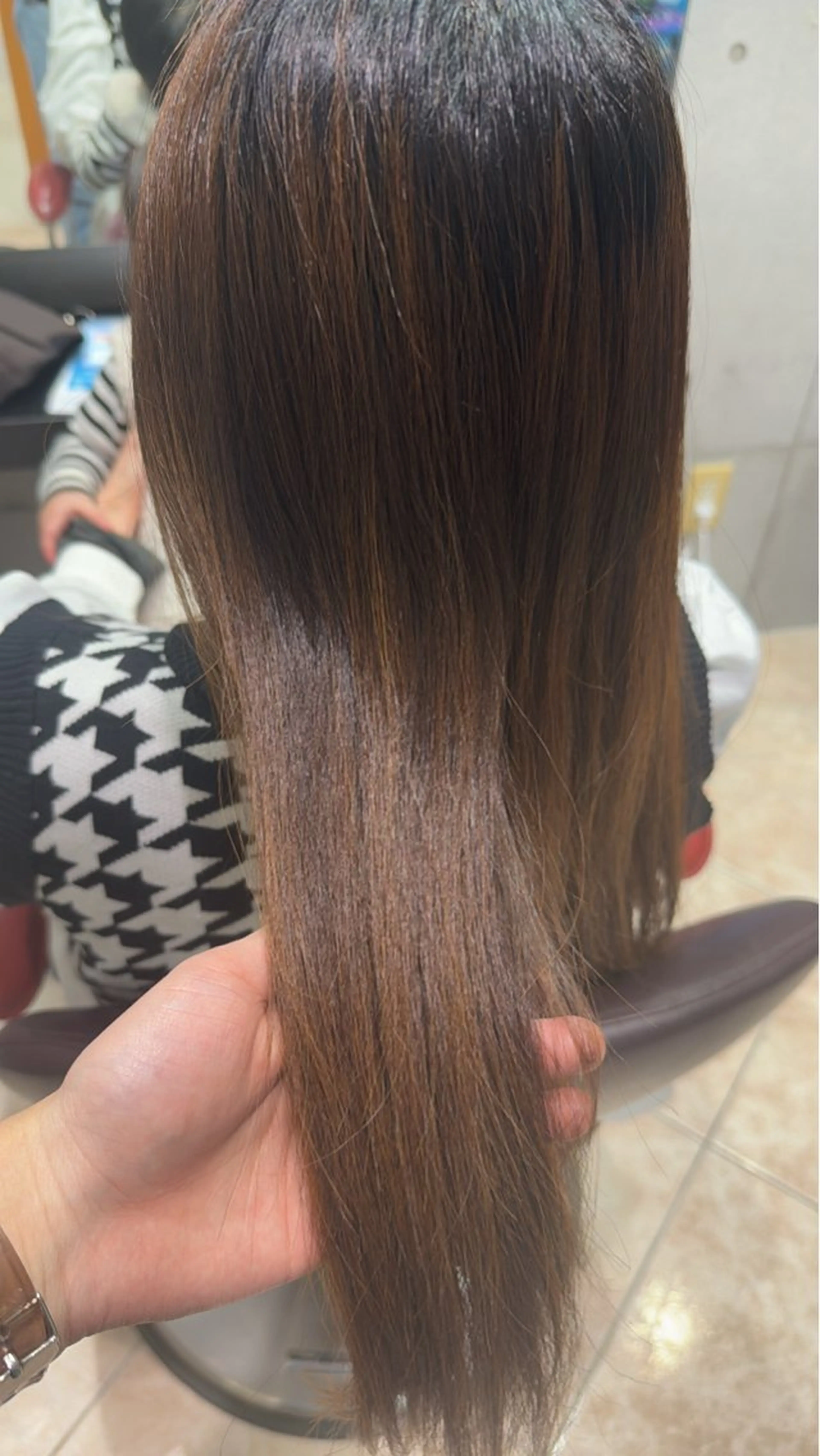 ロング カラー ベージュカラー ヘアカラー 今野 優のヘアスタイル