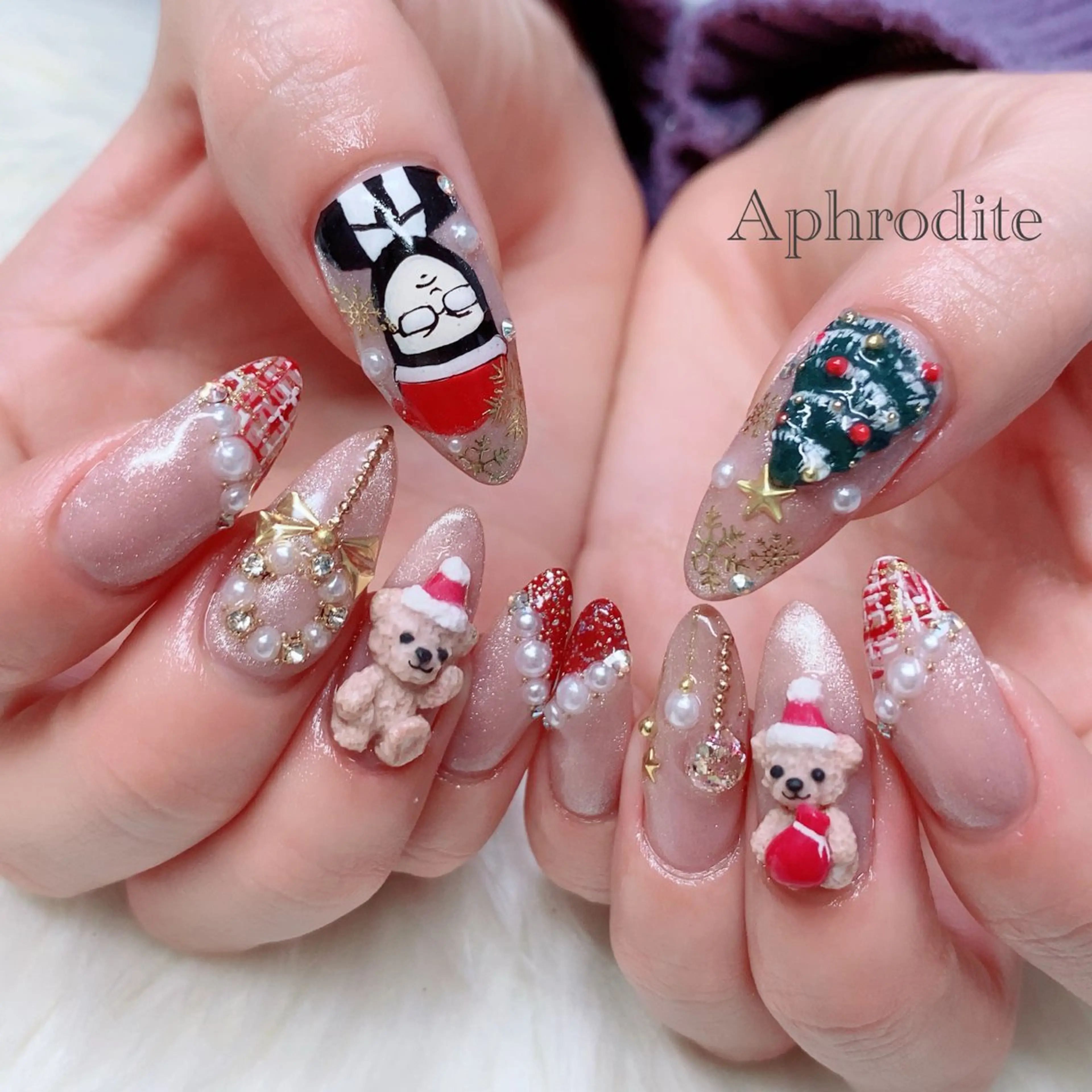 ネイル Aphrodite パラジェル認定サロンのネイルデザイン