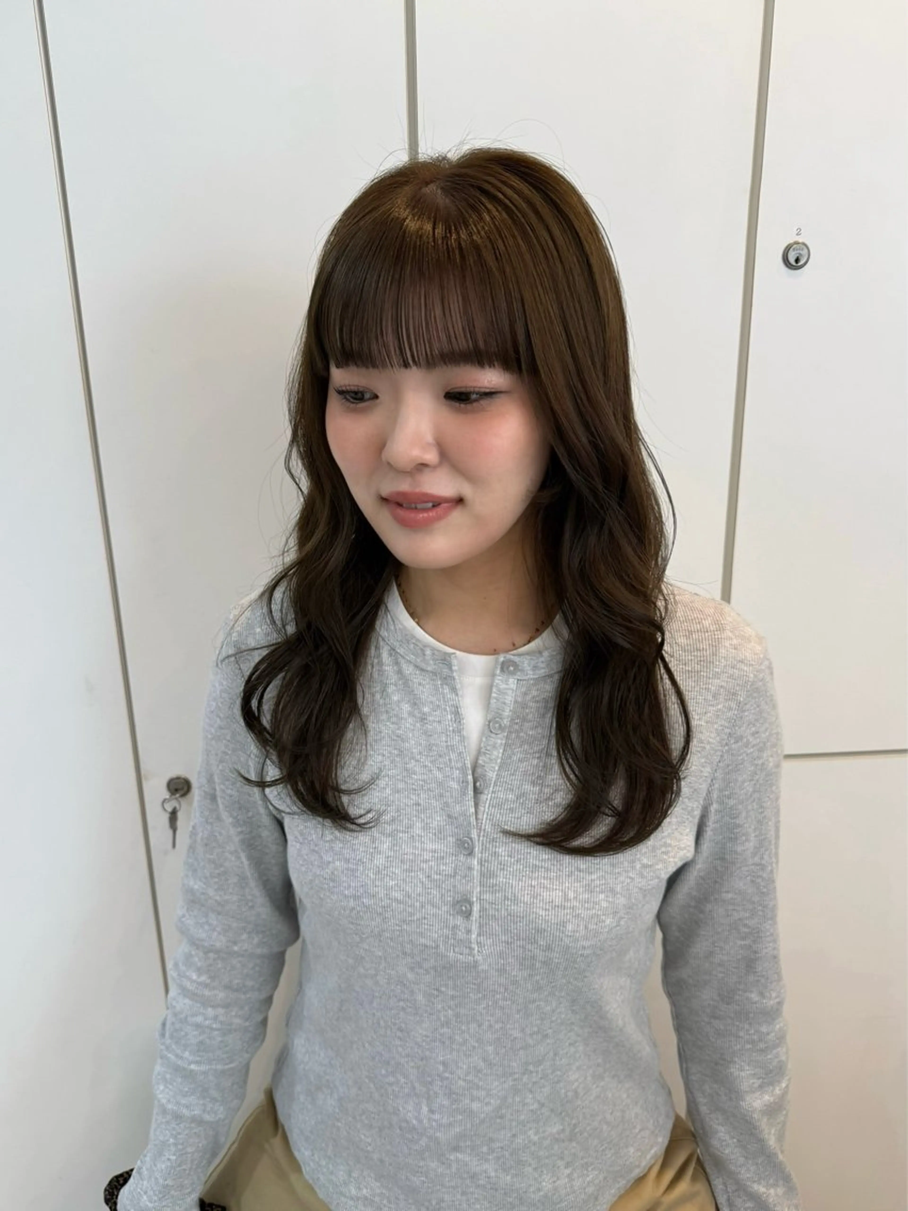 セミロング カット ヘアカラー neneka レイヤー／パーマのヘアスタイル