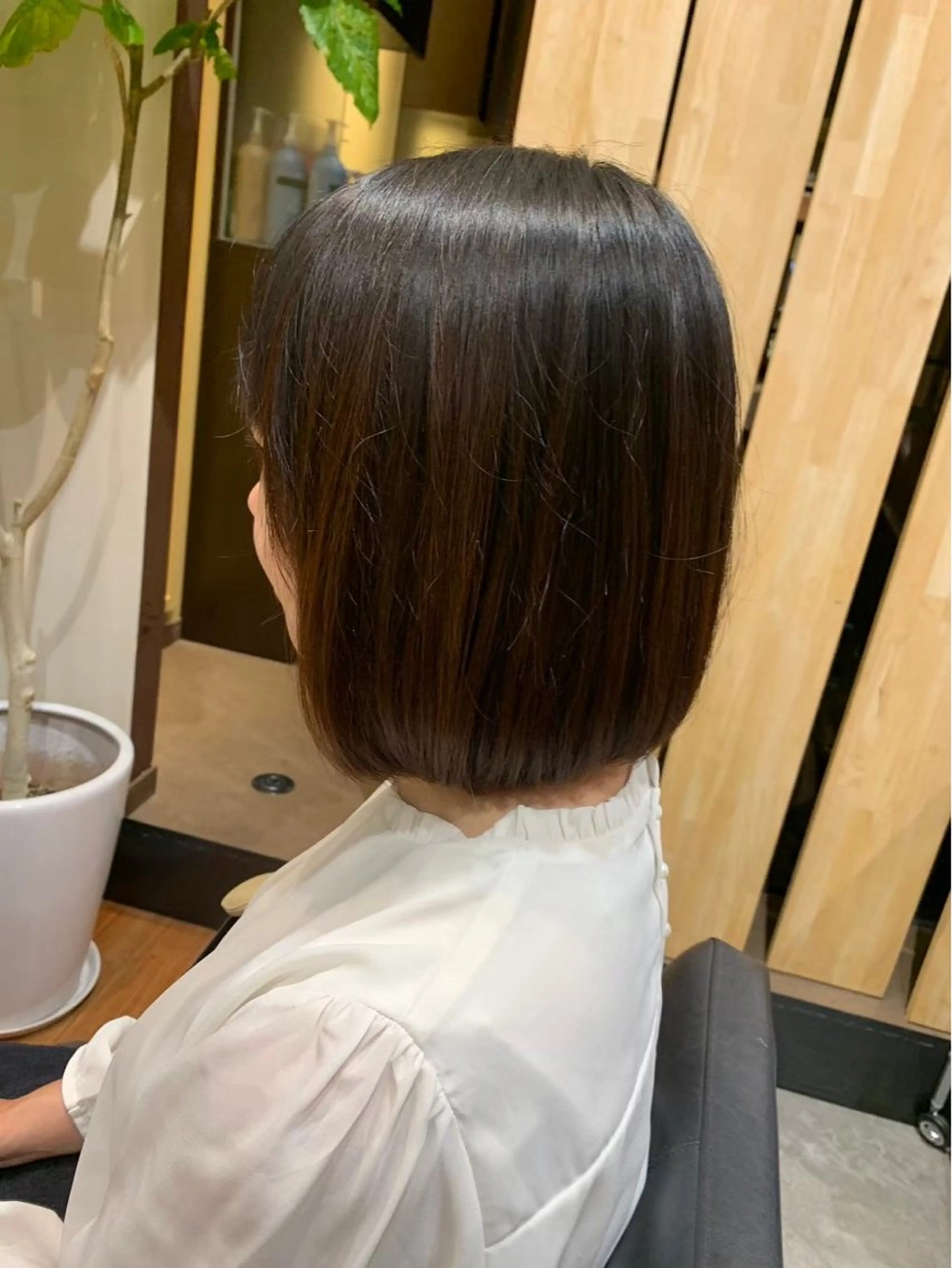 ※平日17時、18時~限定 切りっぱなしのボブカットモデルの写真