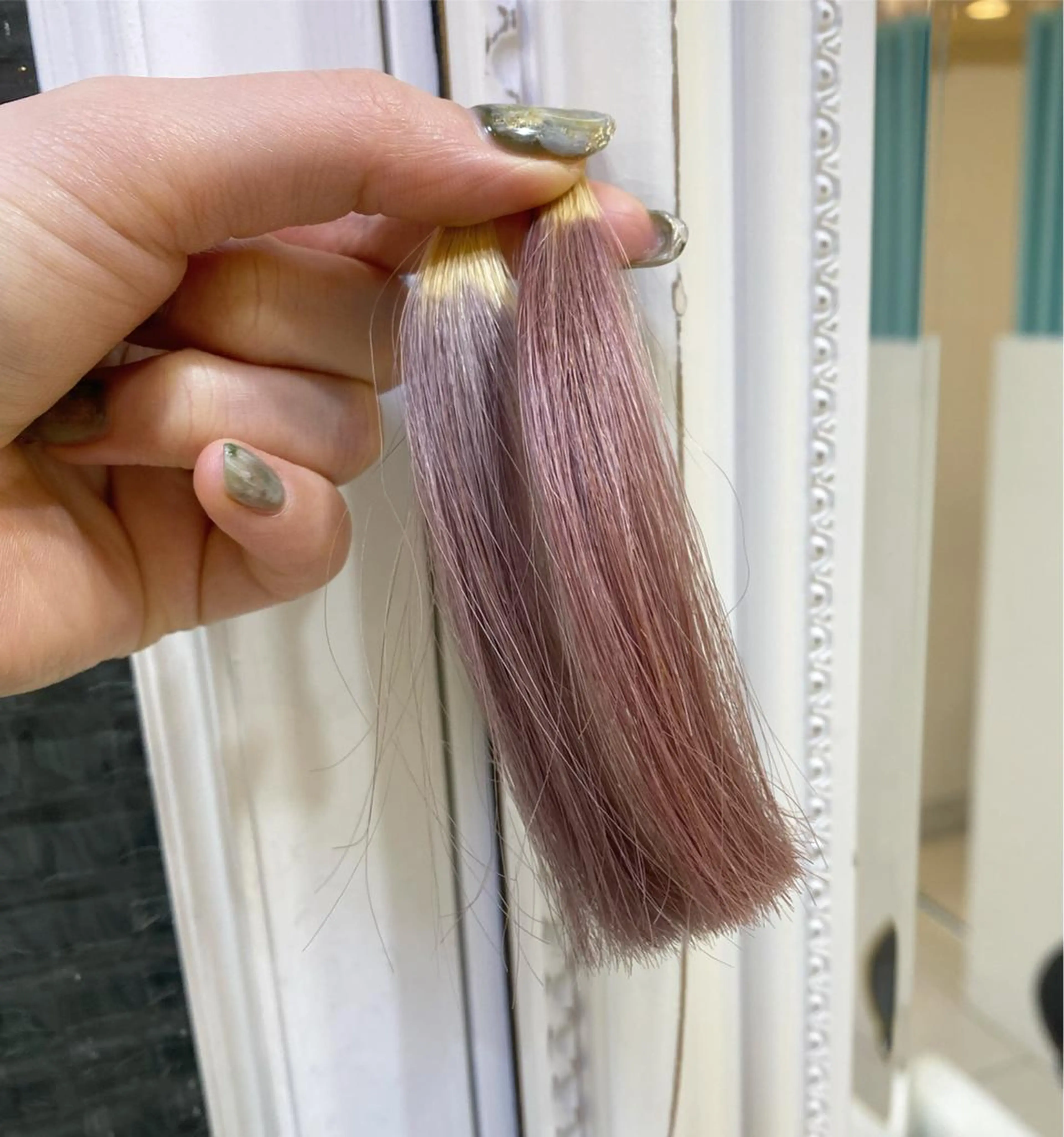 ミディアム カラー ヘアアレンジ マツエク・マツパ アイブロウ ハイトーンカラー ピンクカラー カラーマツエク Noah's　Ark所属・透明感カラー🫧ヘア セット🫧松本菜月の眉毛・アイブロウイメージ