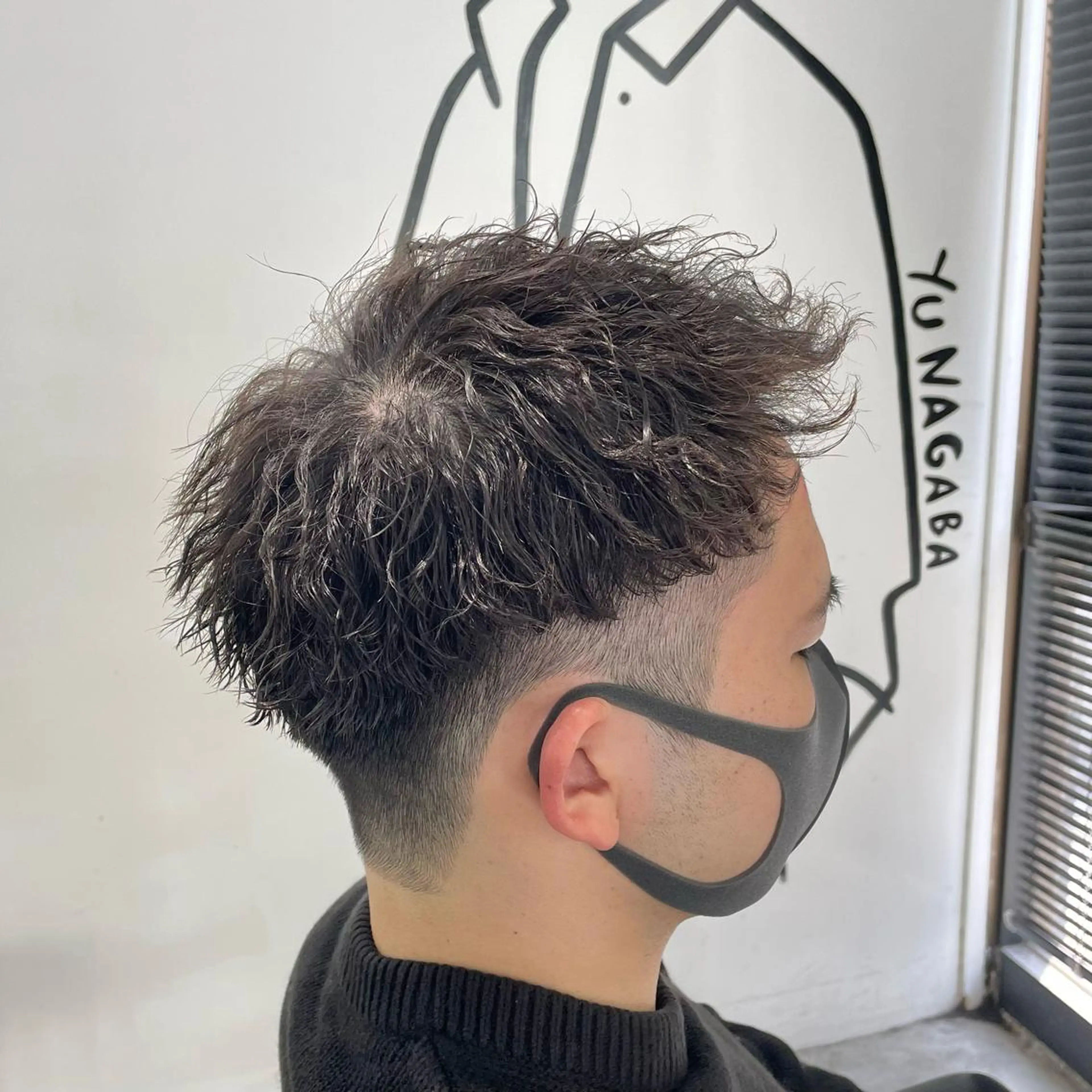 ショート パーマ メンズ アップバング ショートヘア カット パーマ メンズ特化美容師/ 藤戸 椋のヘアスタイル