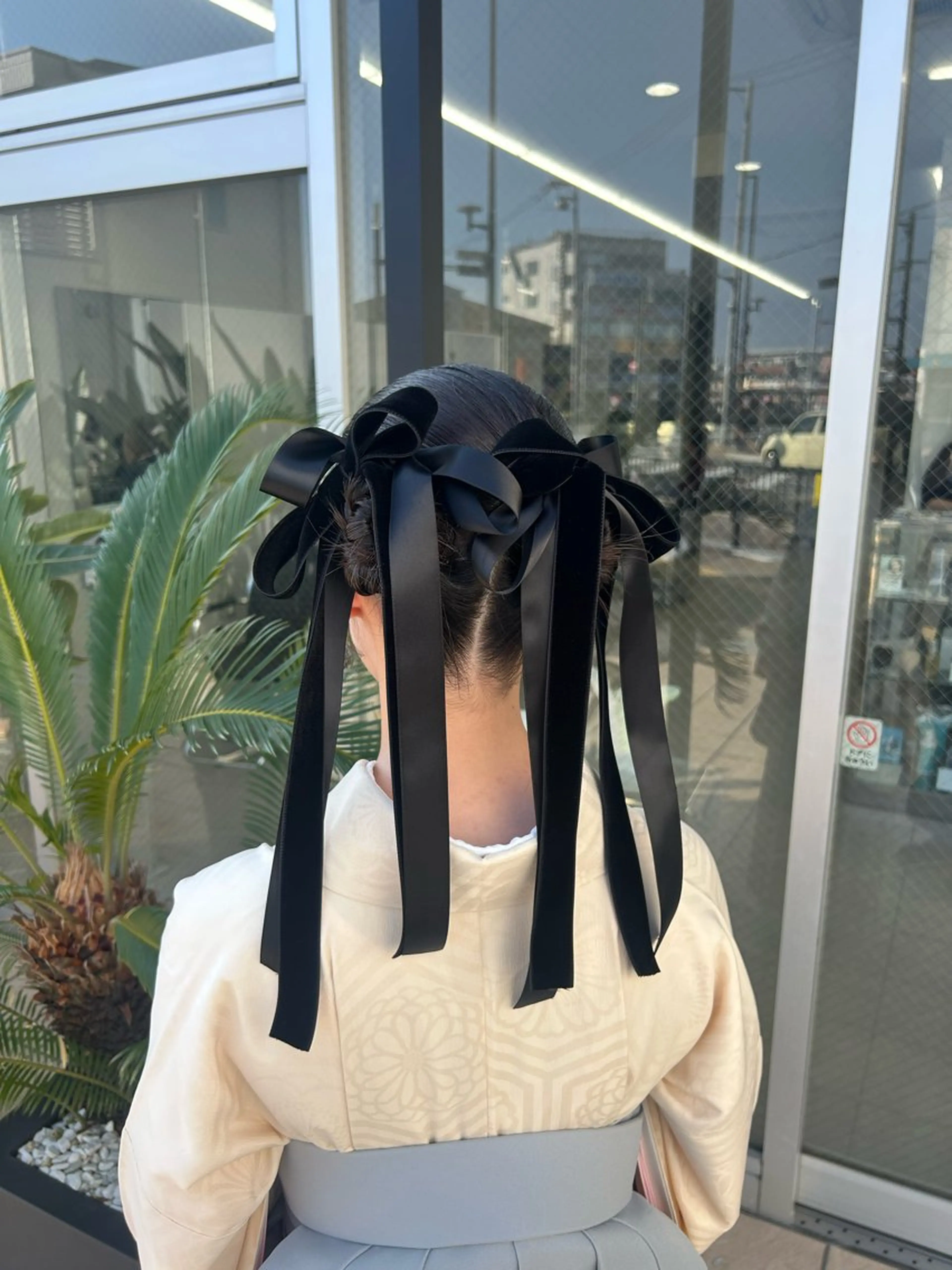 ミディアム ヘアアレンジ IO イオリのヘアスタイル