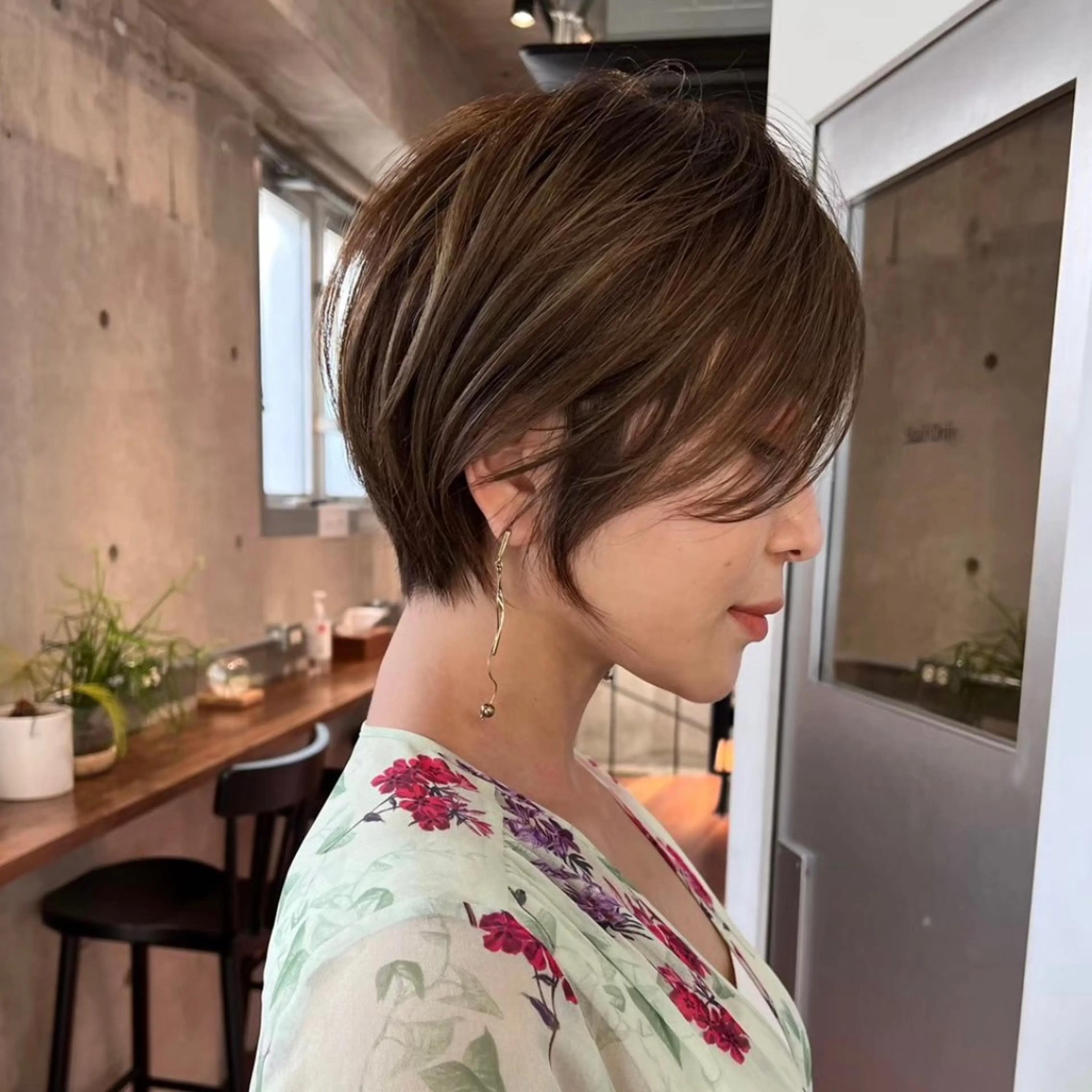 ショート カット ヘアカラー ショート特化✨ 津々美のヘアスタイル