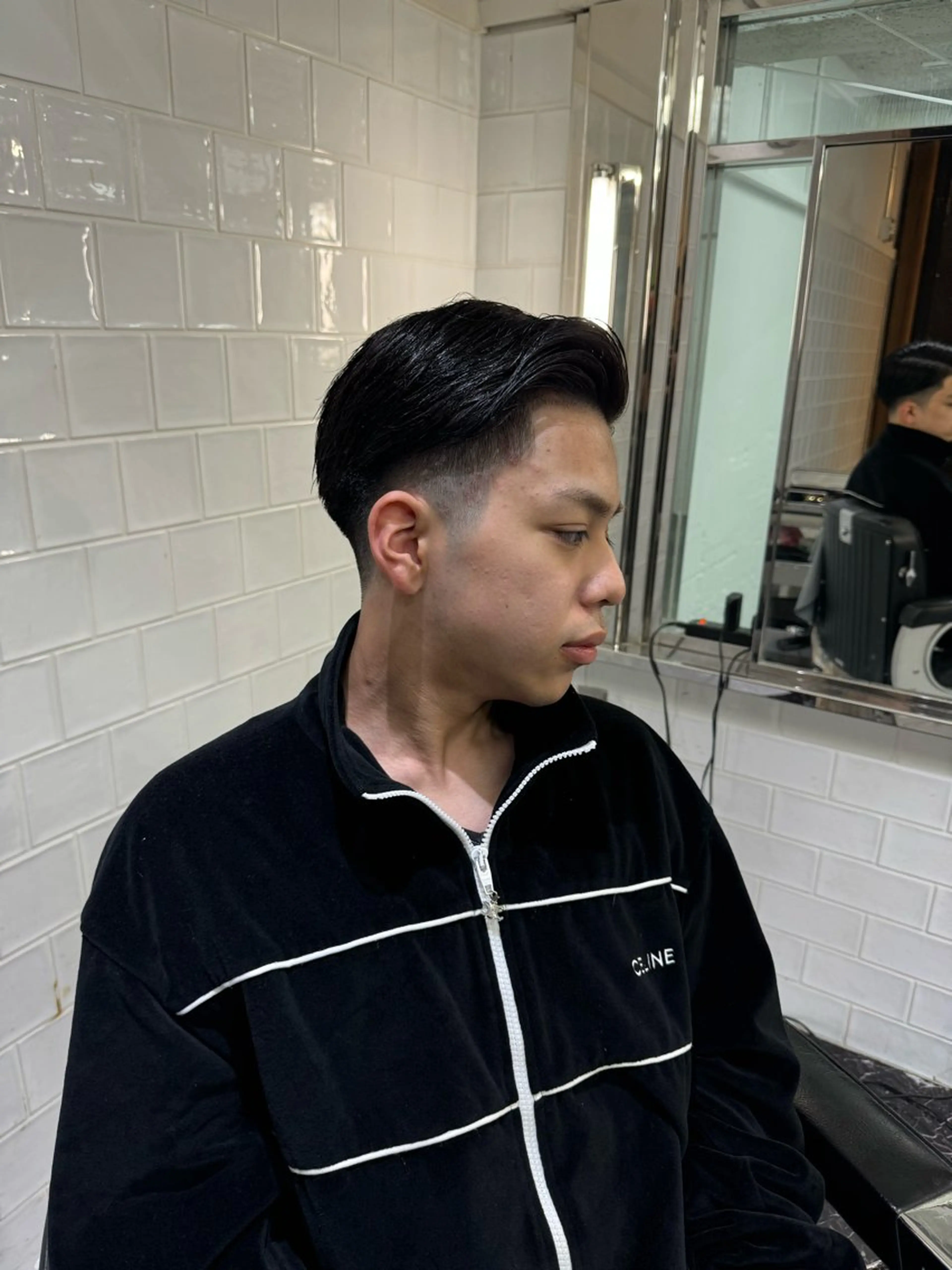 ミディアム カット ヘアカラー Mericanbarbershop fuk所属・山田 勝士のヘアスタイル