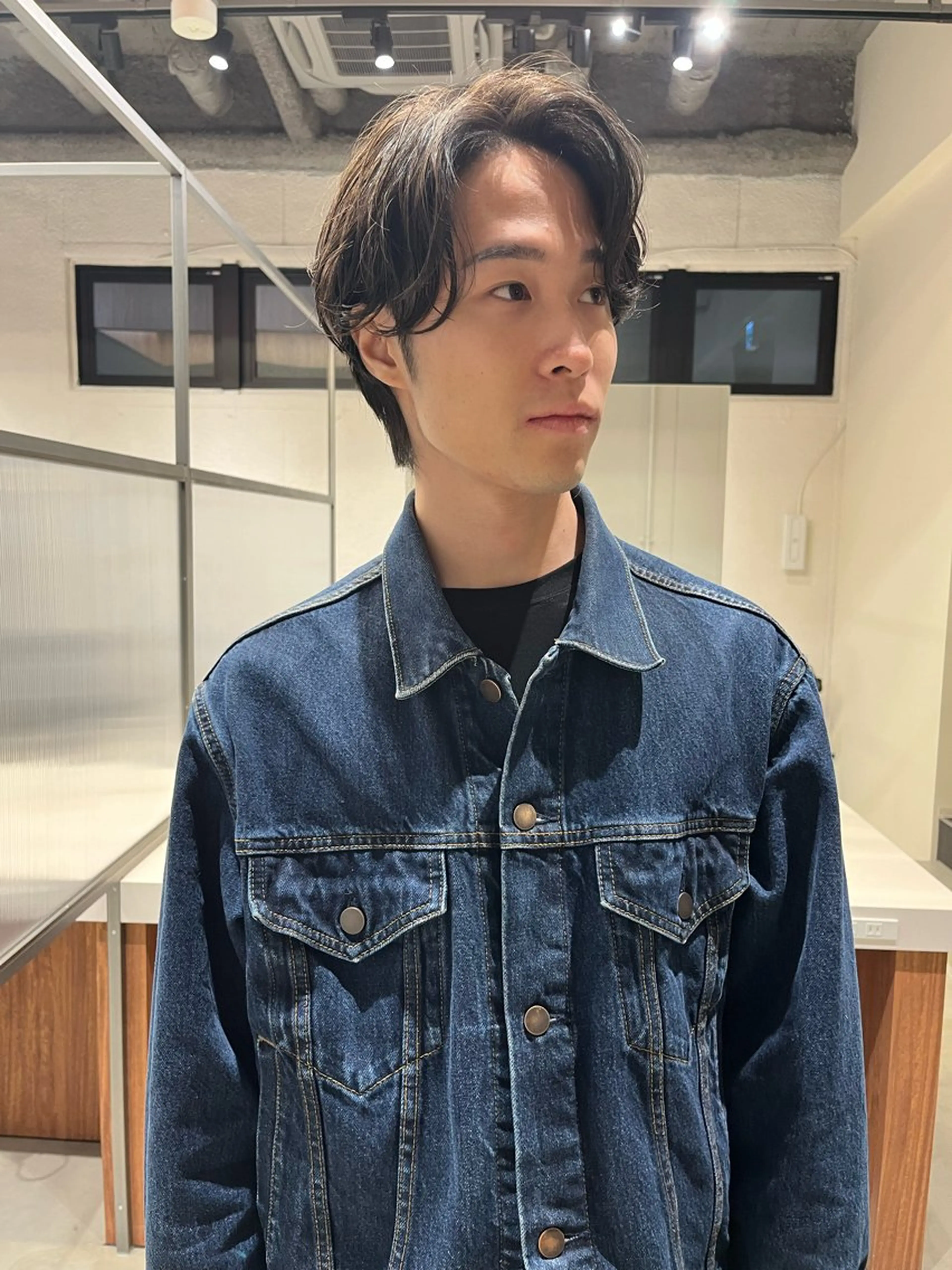 メンズカット＋ナチュラルパーマ(眉カット＋眉ワックス脱毛無料サービス付き)の写真