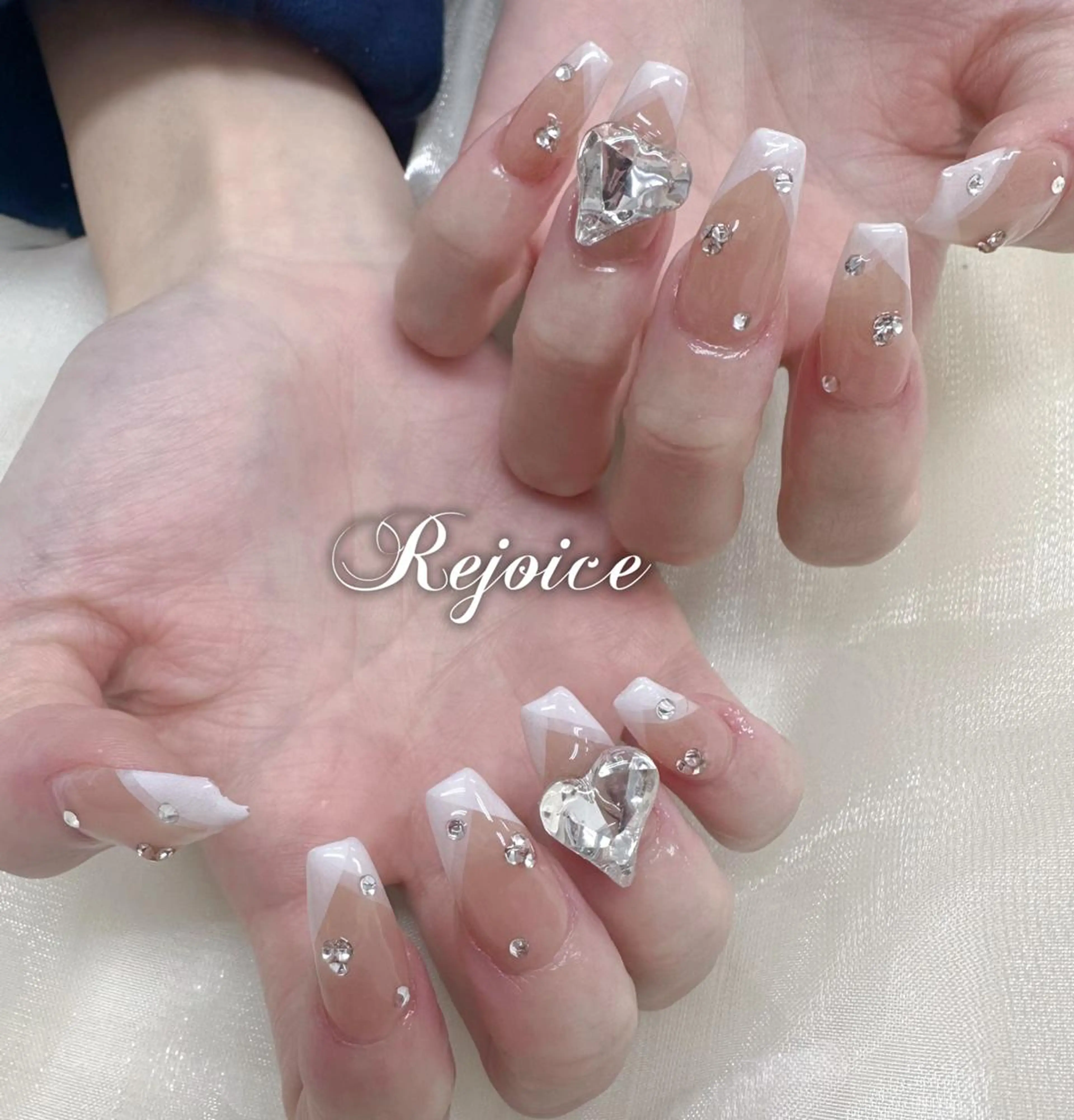ネイル 持ち込み ハンドネイル ルイス " Nail 渋谷のネイルデザイン