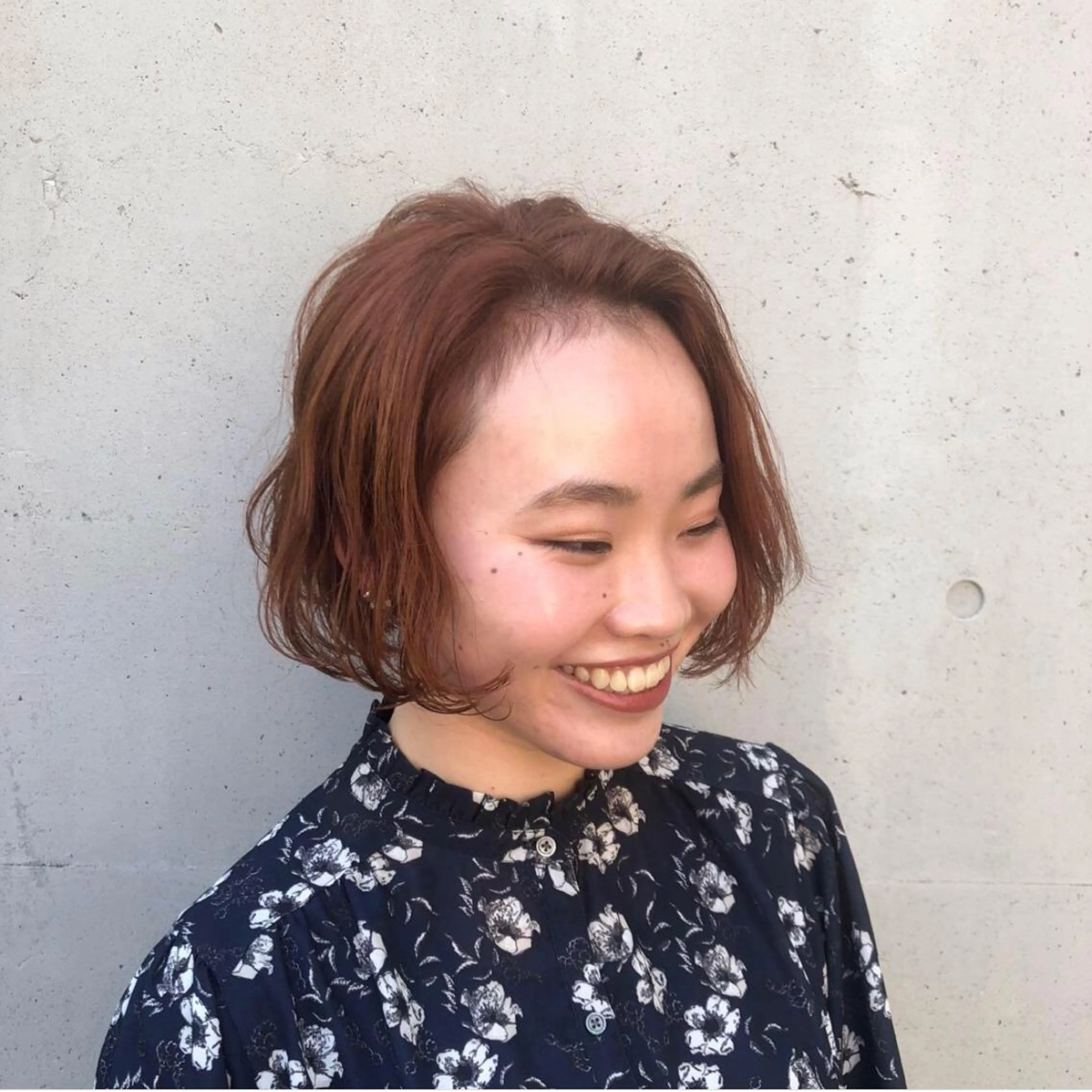 ミディアム カラー ヘアアレンジ ダブルカラー オレンジ カット ヘアカラー トリートメント 酸性縮毛矯正🧴韓国 レイヤー/髪質改善のヘアスタイル