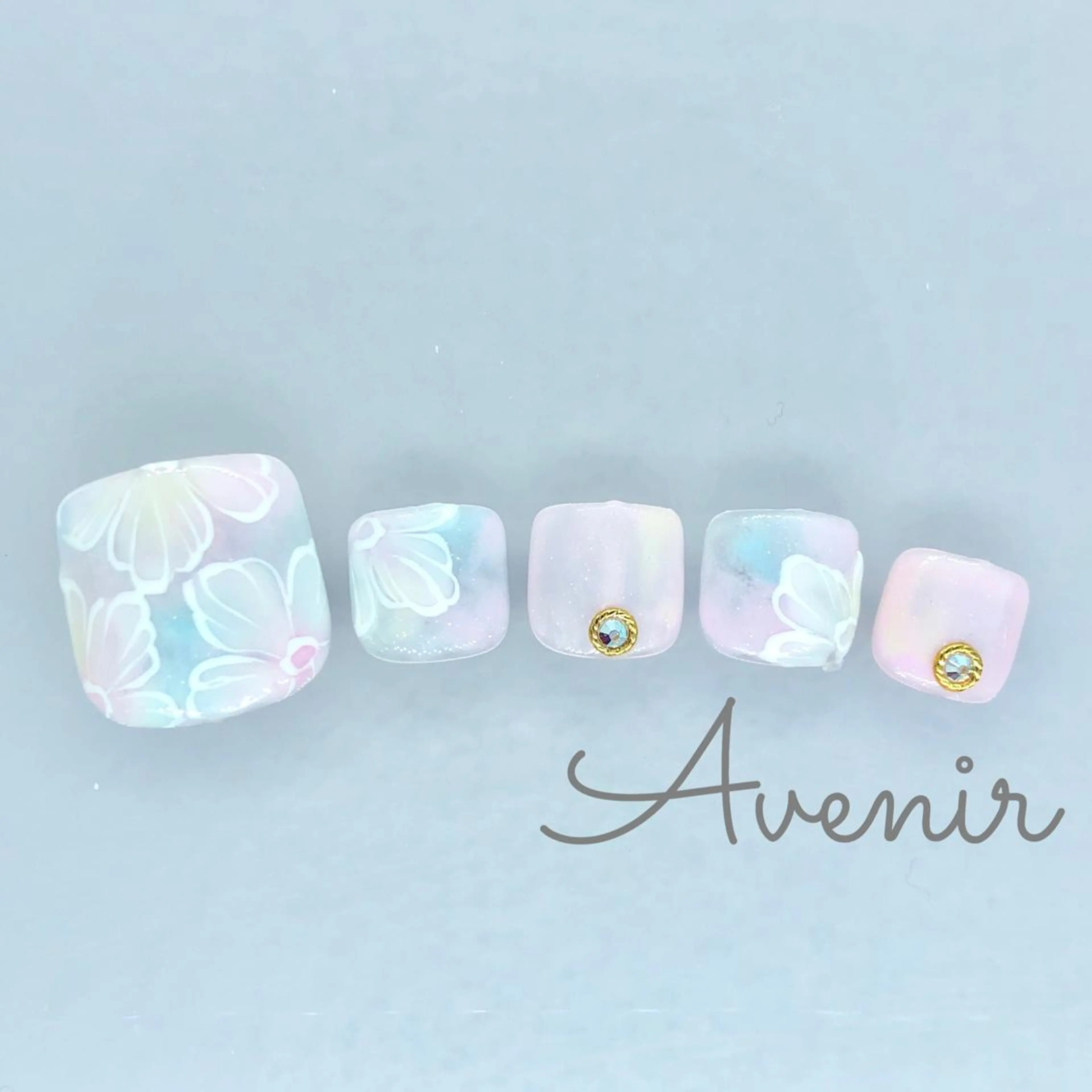 ネイル Avenir 表参道 nail＆eye予約のネイルデザイン