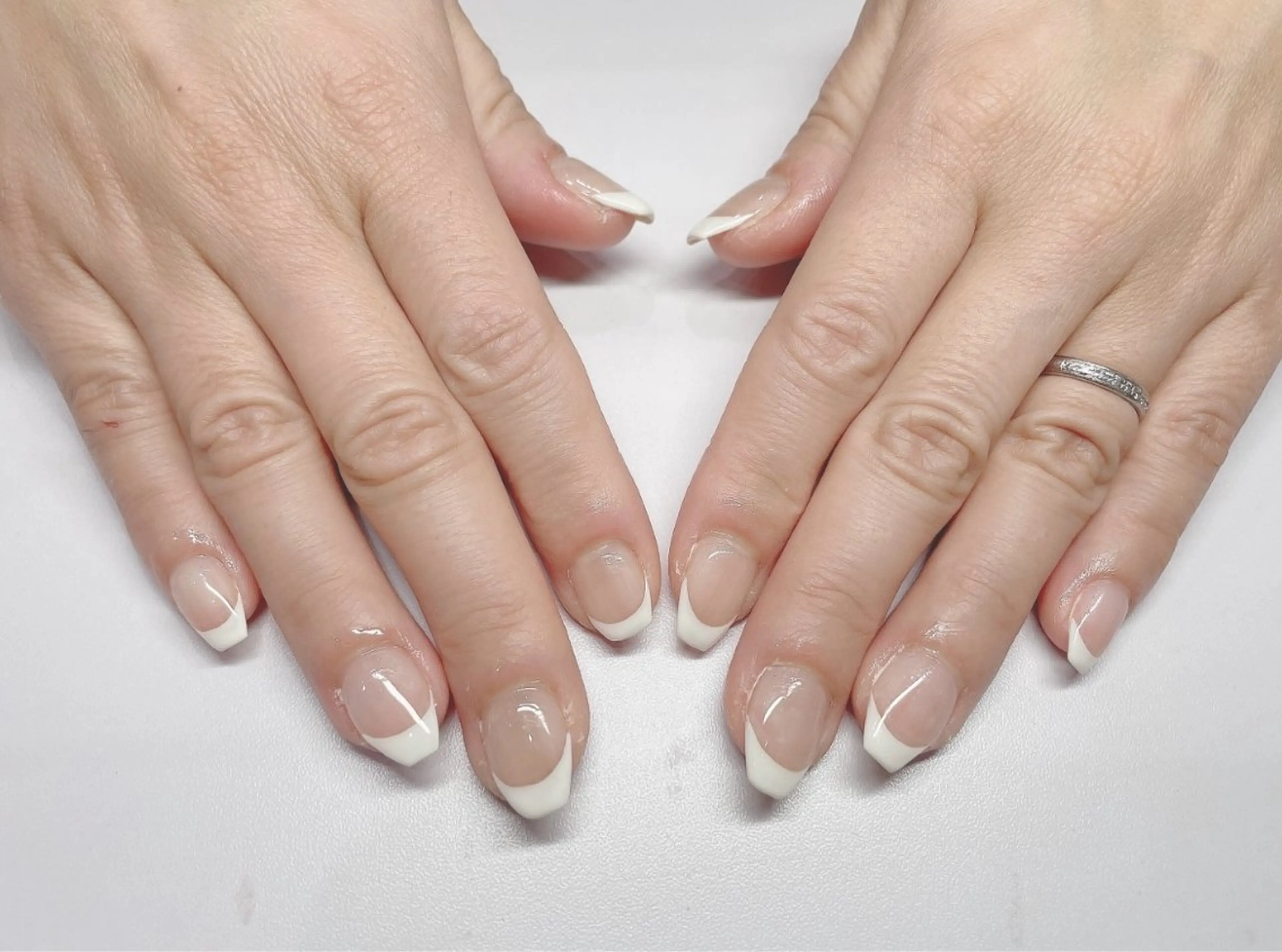 【ハンド】(オフ有)フレンチの写真