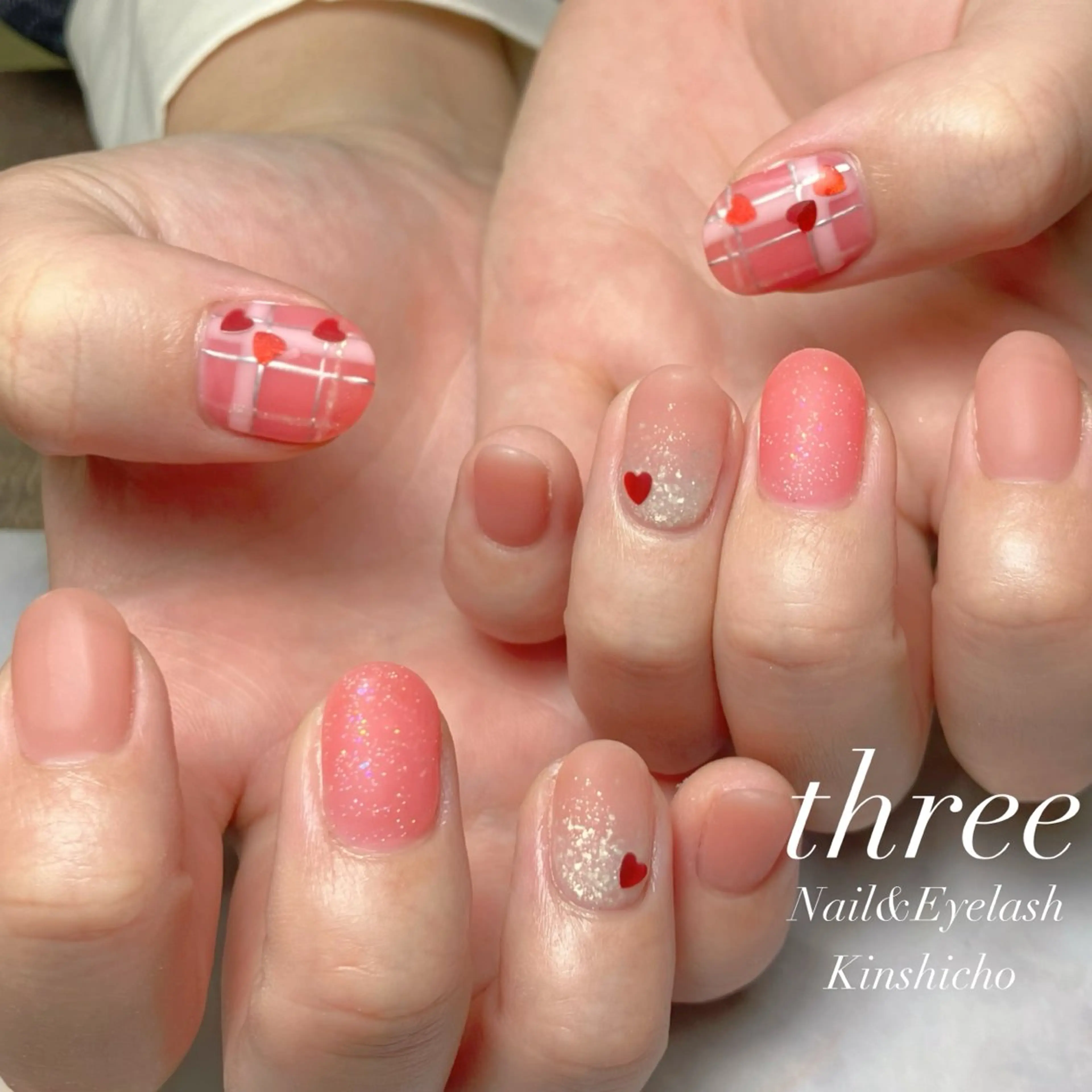 ネイル マットネイル 冬ネイル クリスマス three Nail&Eyeのネイルデザイン